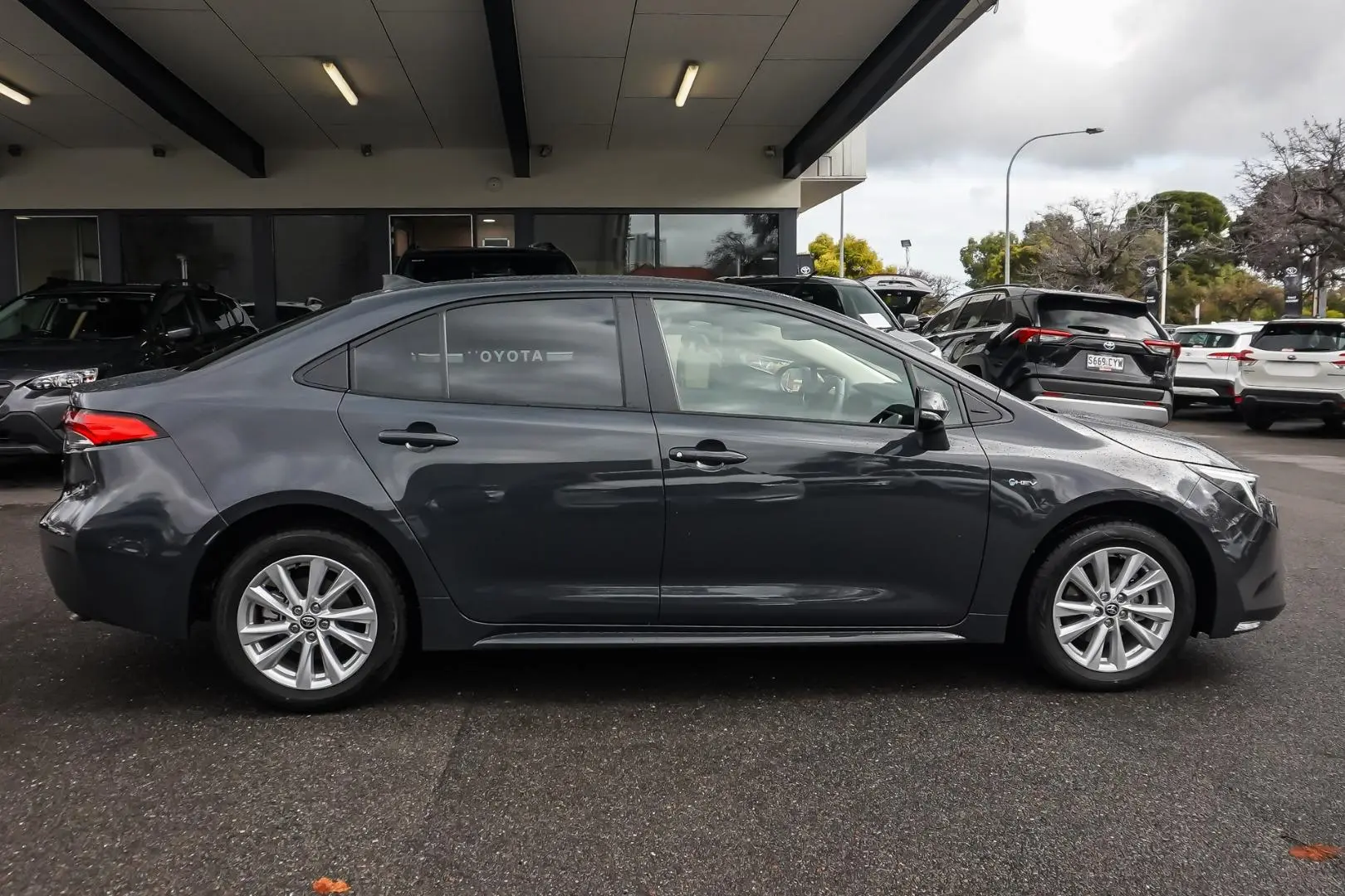 2025 Toyota Corolla Gallery Image 4