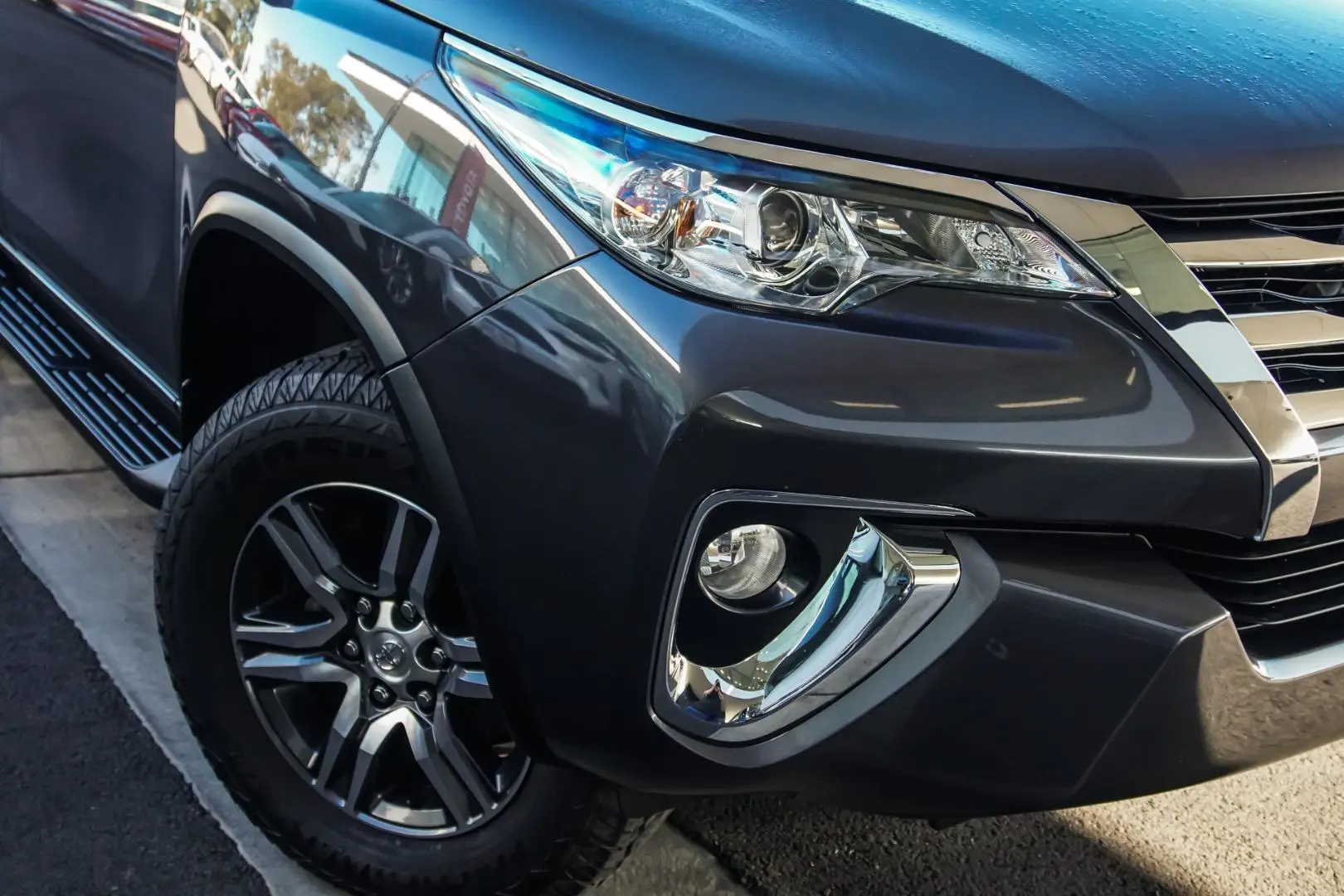 2018 Toyota Fortuner Gallery Image 12