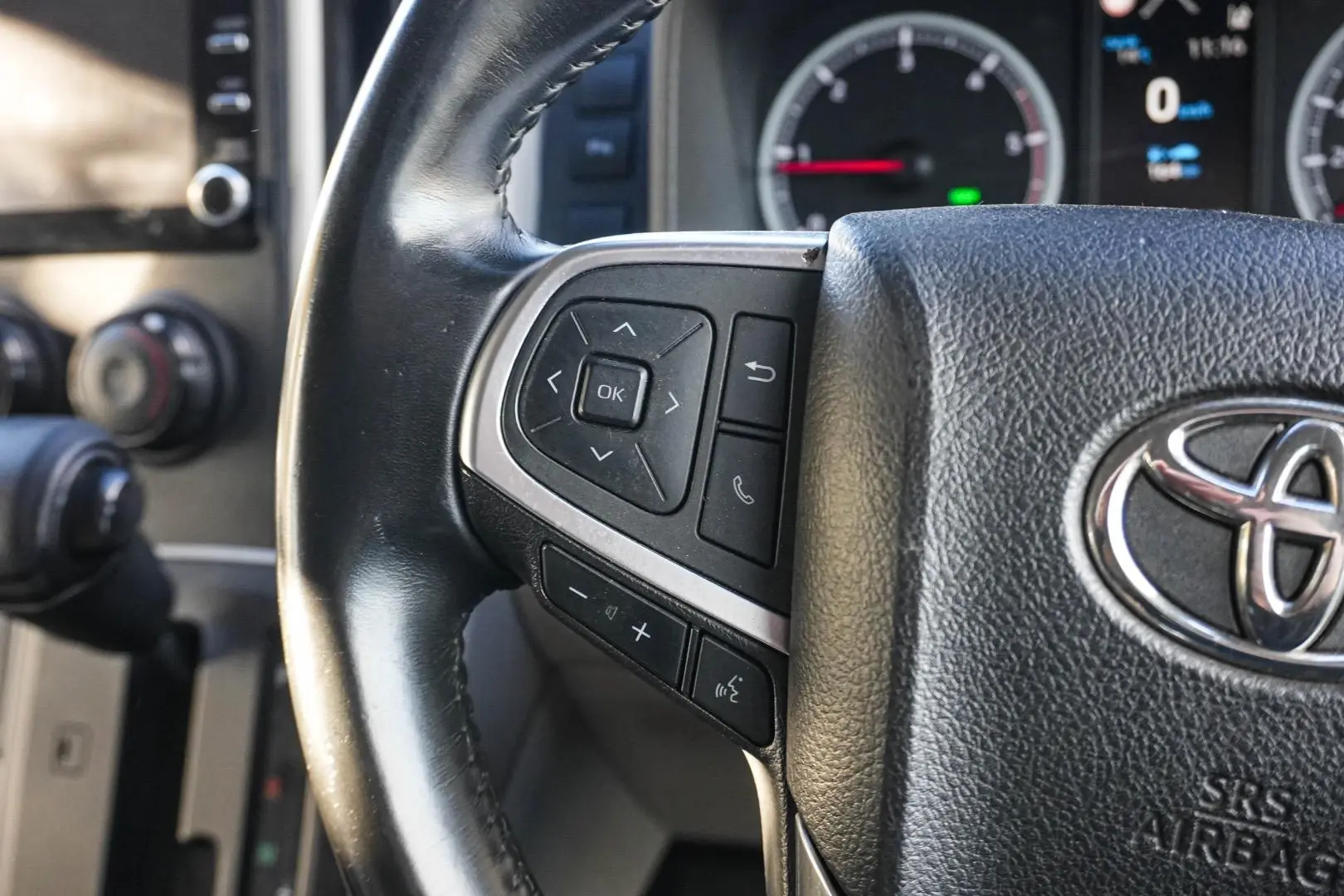 2020 Toyota Hiace Gallery Image 19