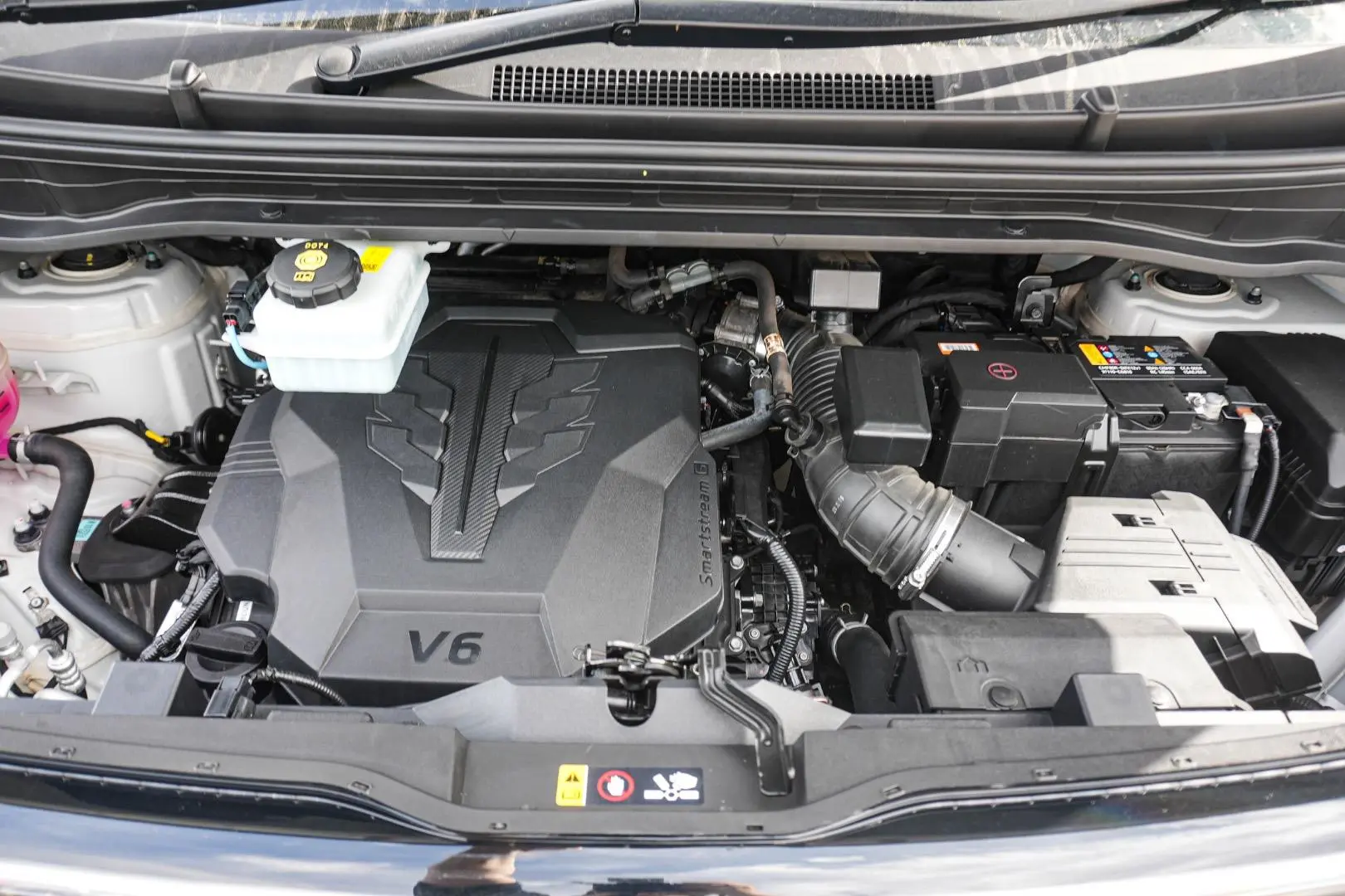 2022 Hyundai STARIA Gallery Image 23