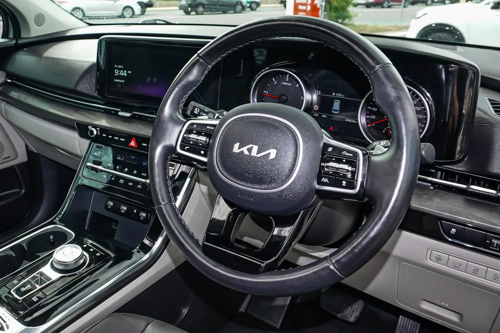2021 Kia Carnival Gallery Image 7