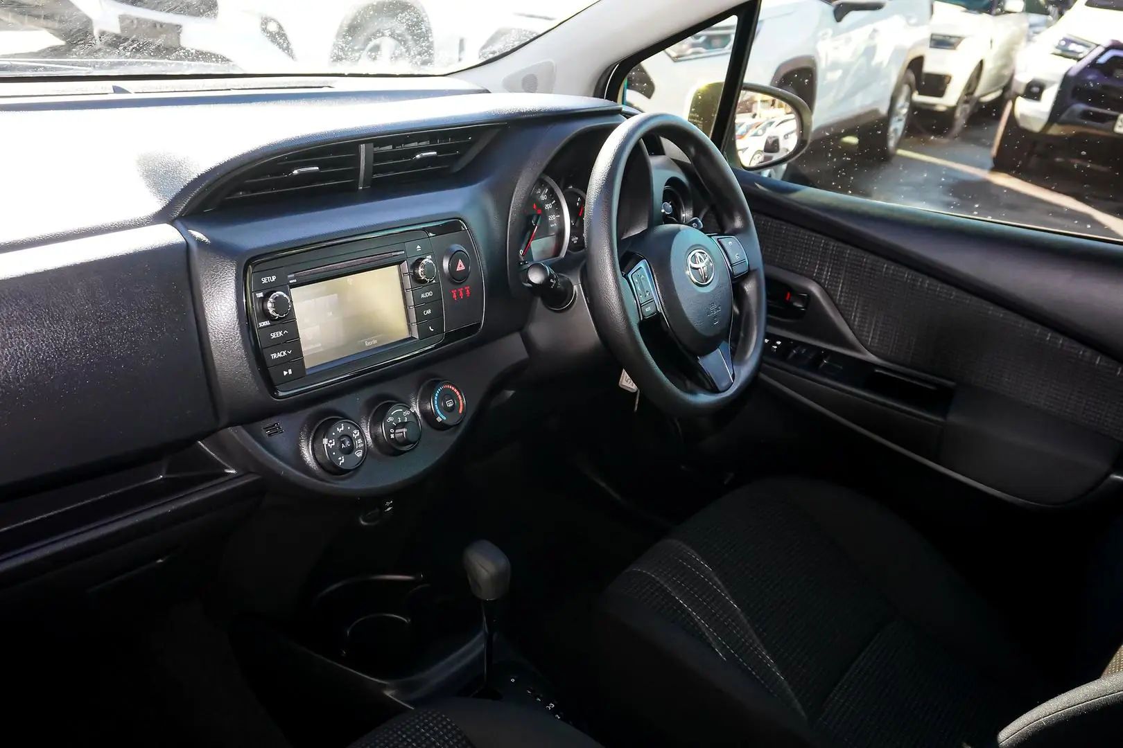 2019 Toyota Yaris Gallery Image 11