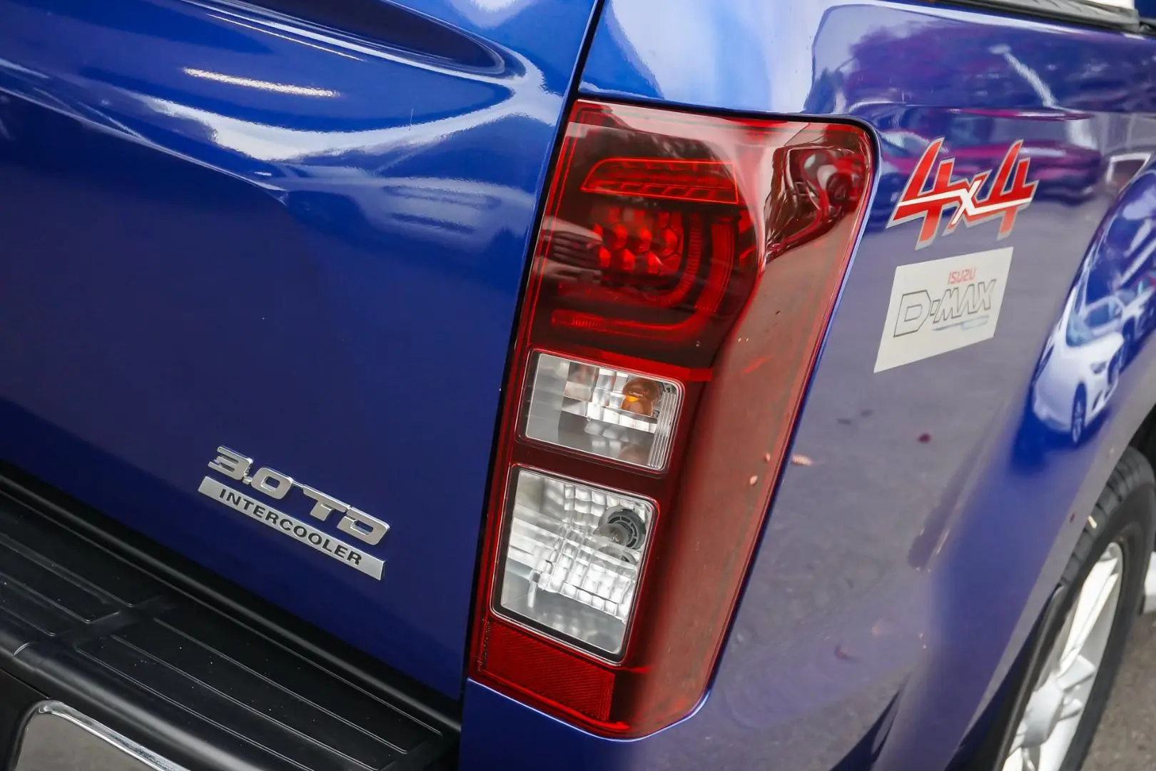 2018 Isuzu D-MAX Gallery Image 13