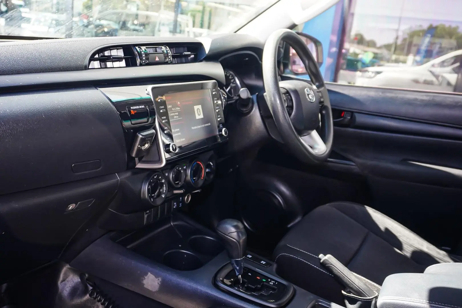 2021 Toyota Hilux Gallery Image 10