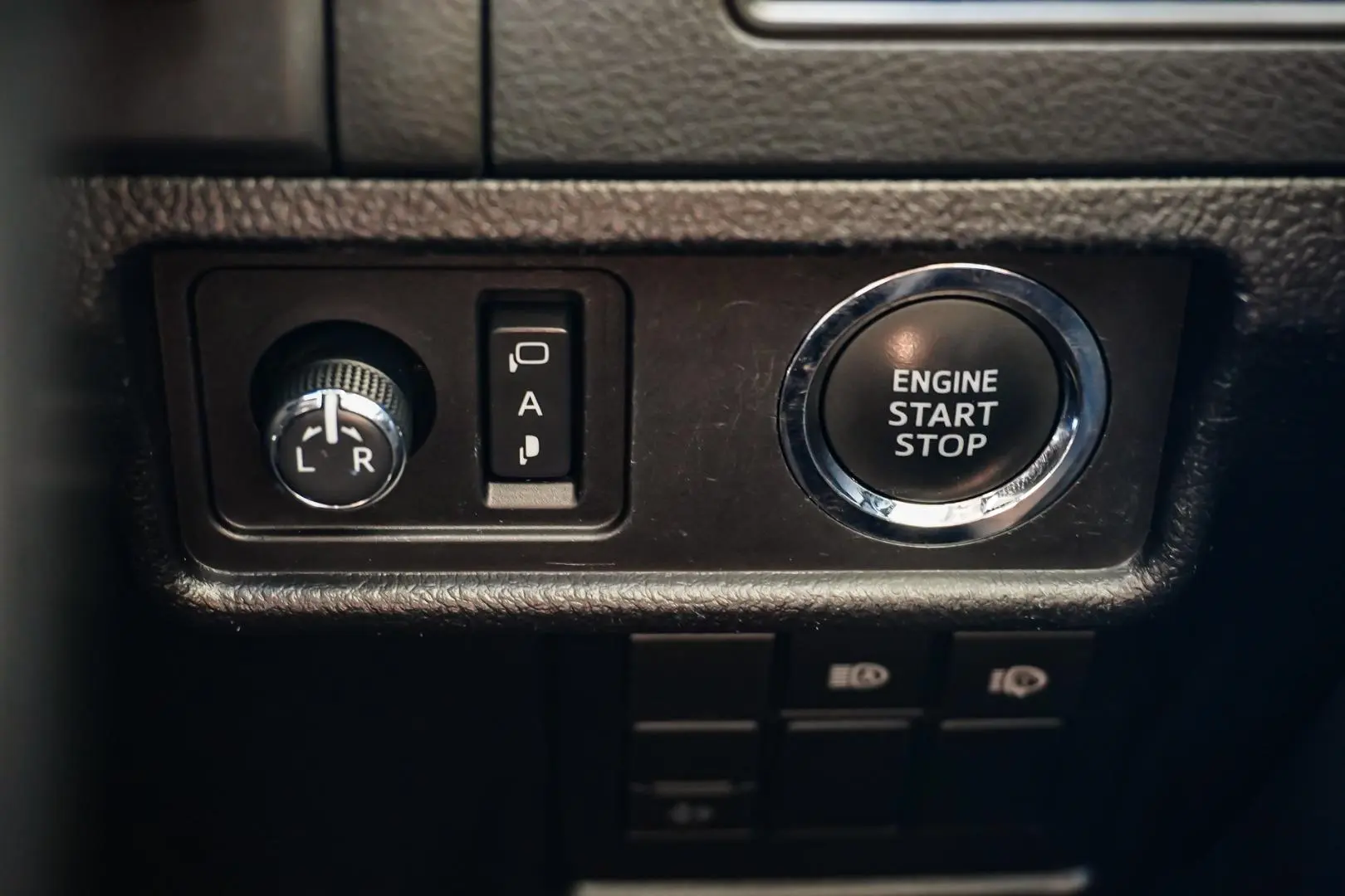2021 Toyota Landcruiser Prado Gallery Image 24