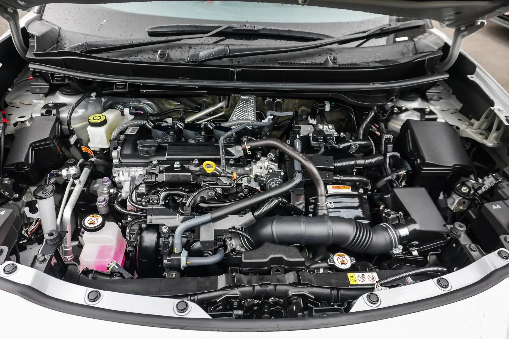 2025 Toyota Yaris Cross Gallery Image 24