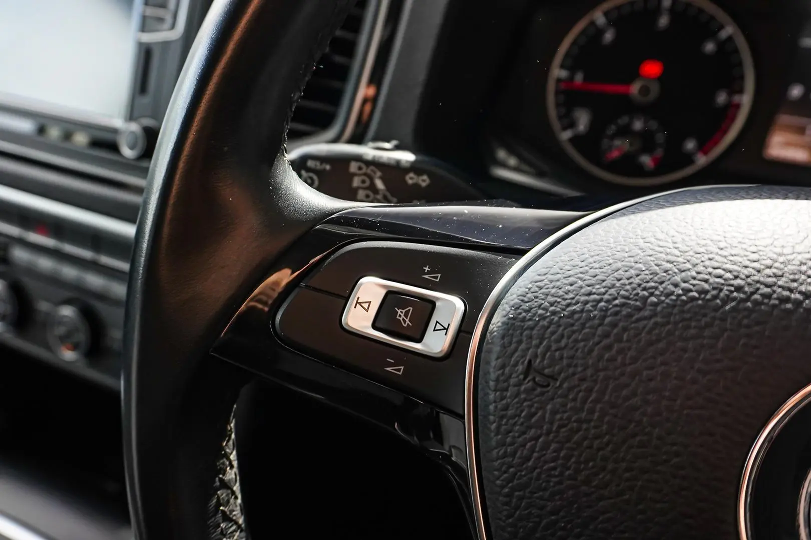 2020 Volkswagen Amarok Gallery Image 23