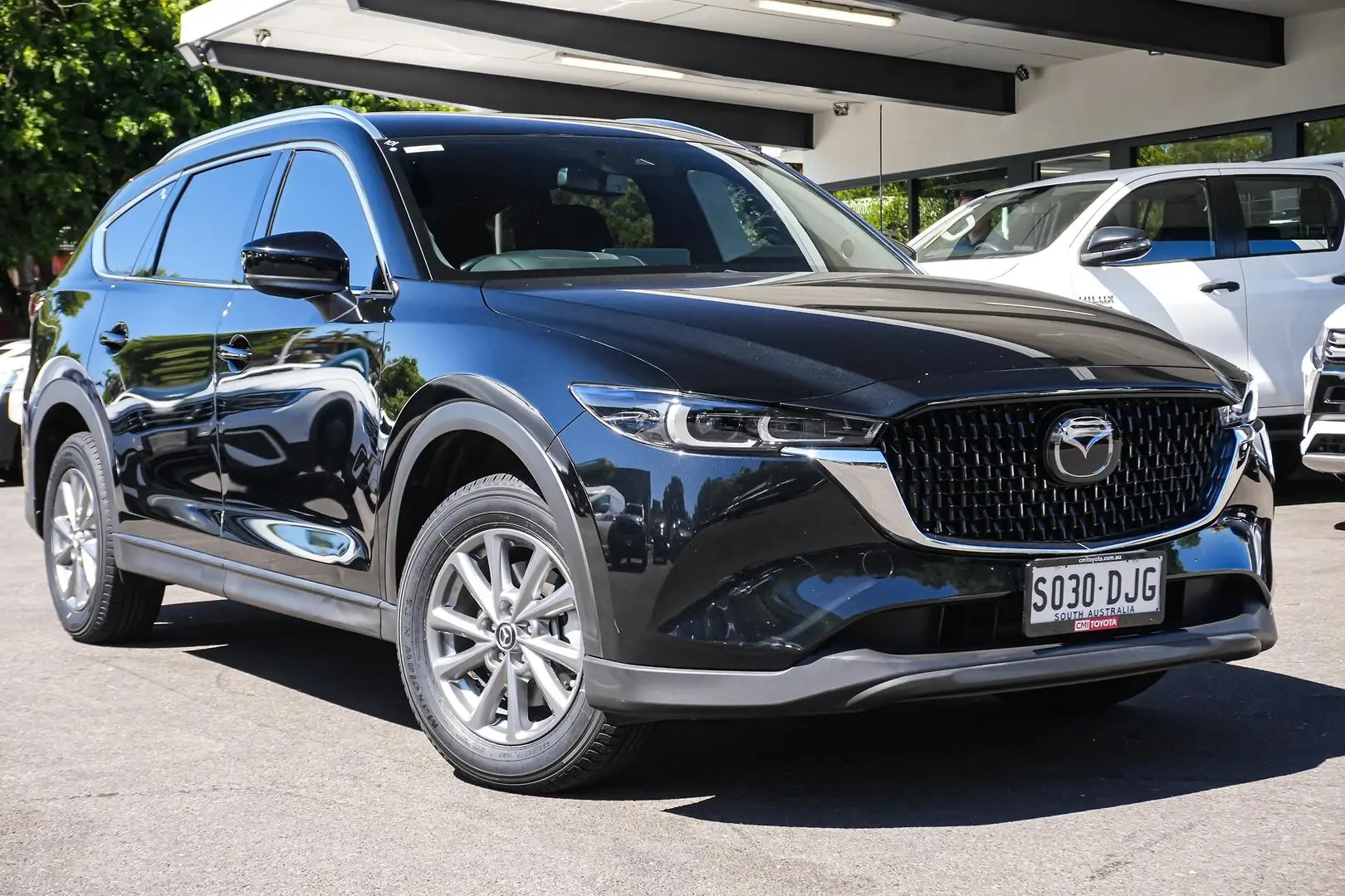 2023 Mazda CX-8 Gallery Image 2