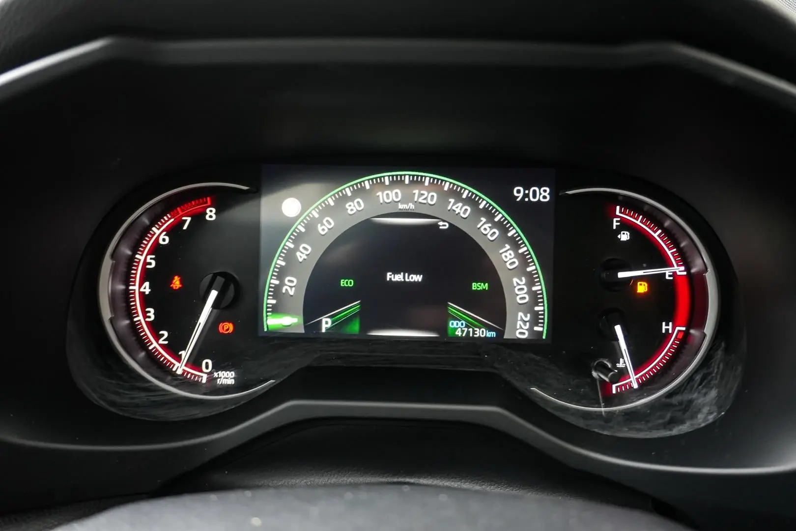 2022 Toyota RAV4 Gallery Image 17