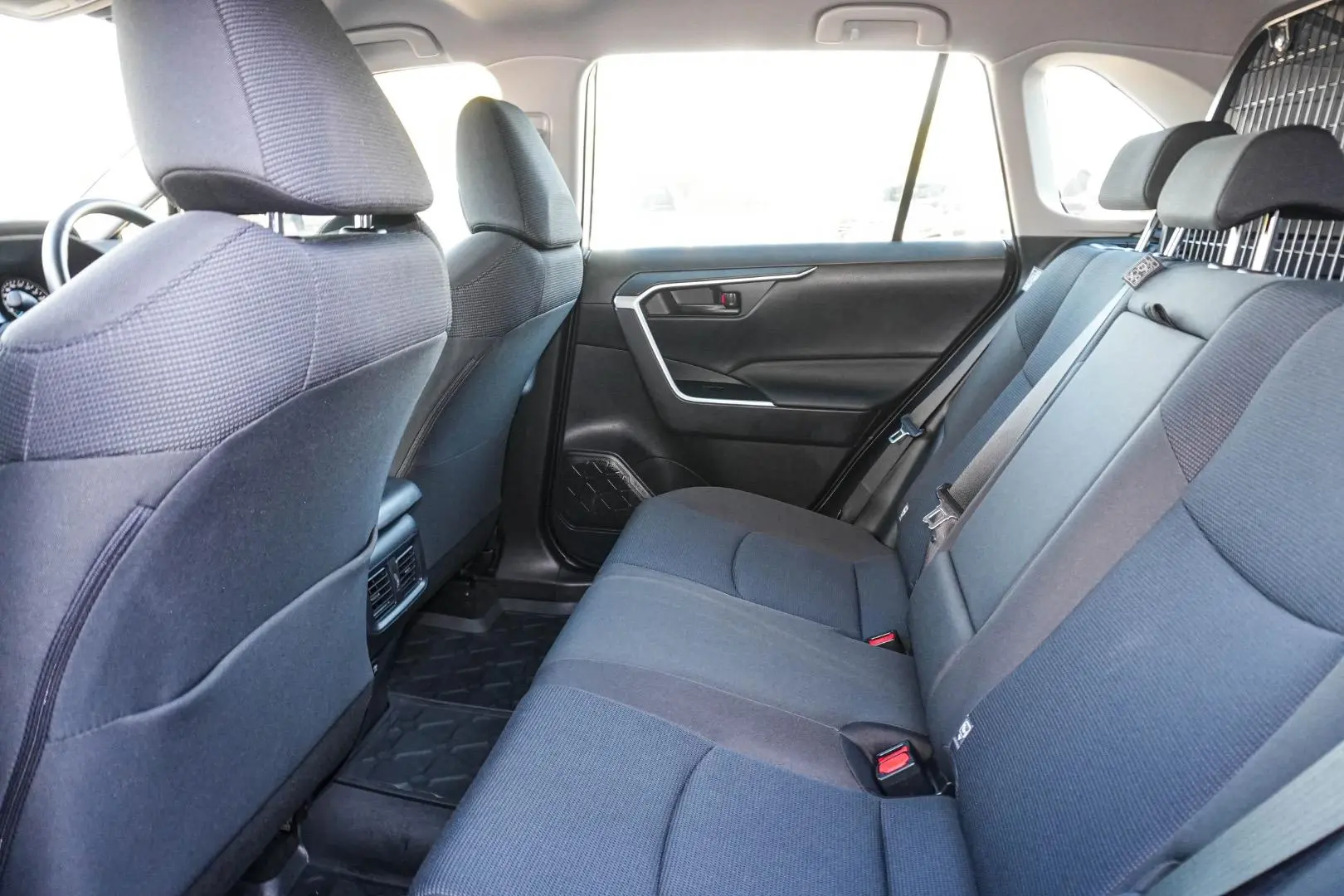 2022 Toyota RAV4 Gallery Image 8