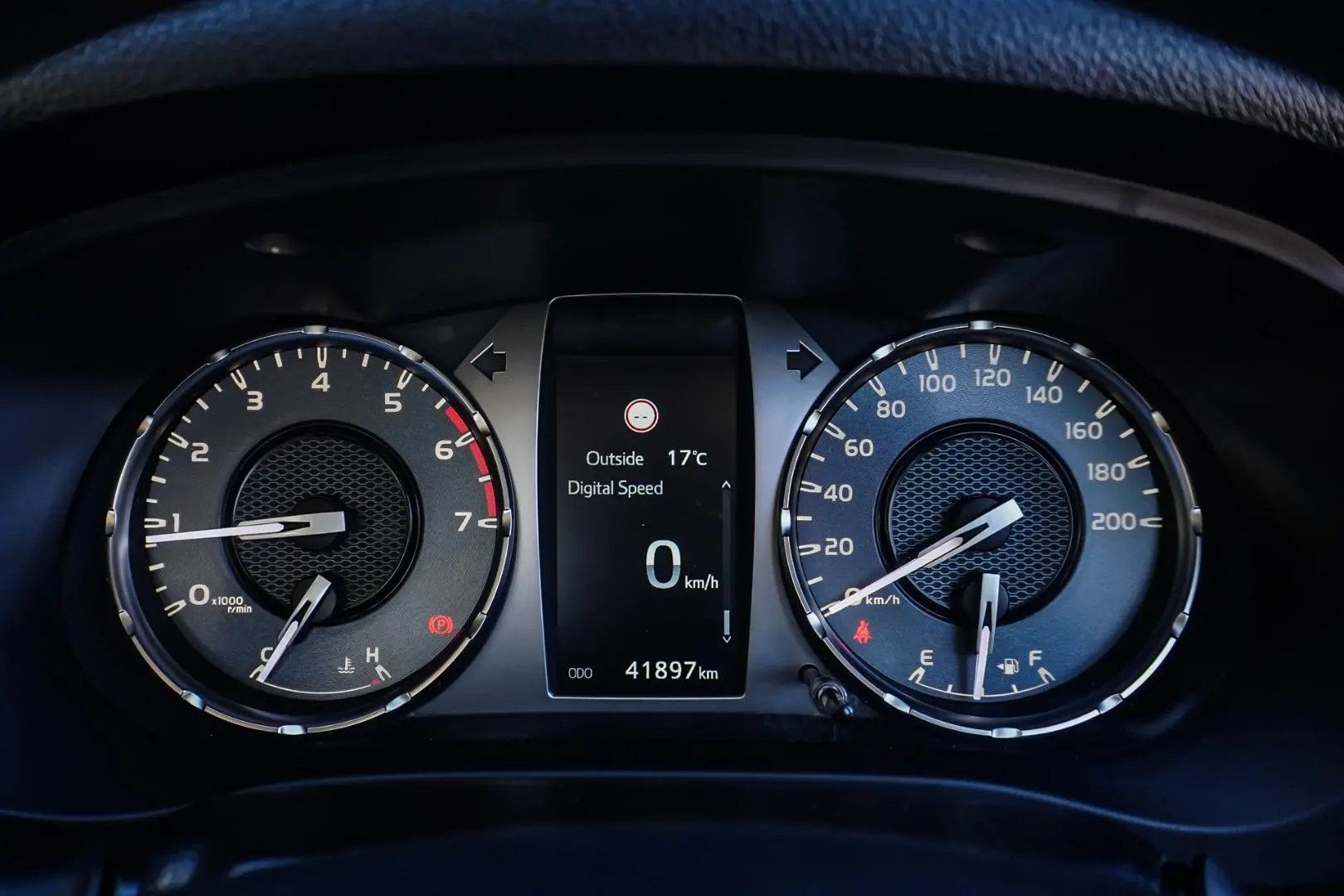 2021 Toyota Hilux Gallery Image 14