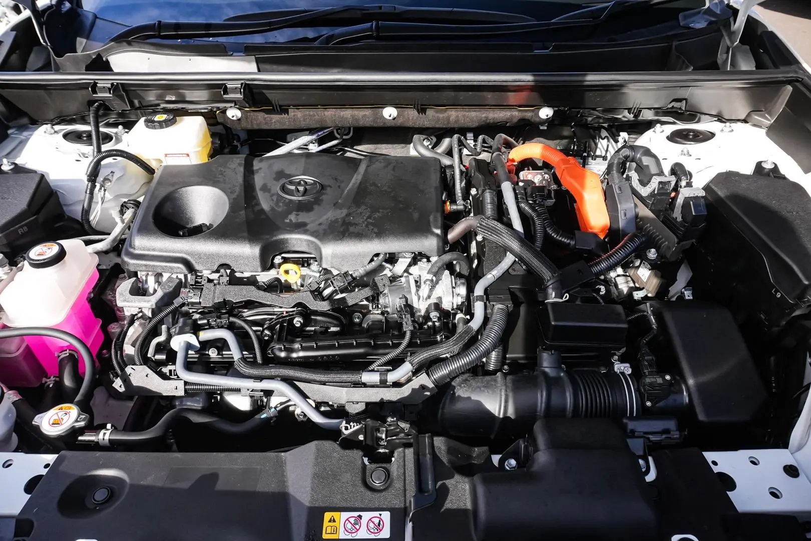 2022 Toyota RAV4 Gallery Image 24