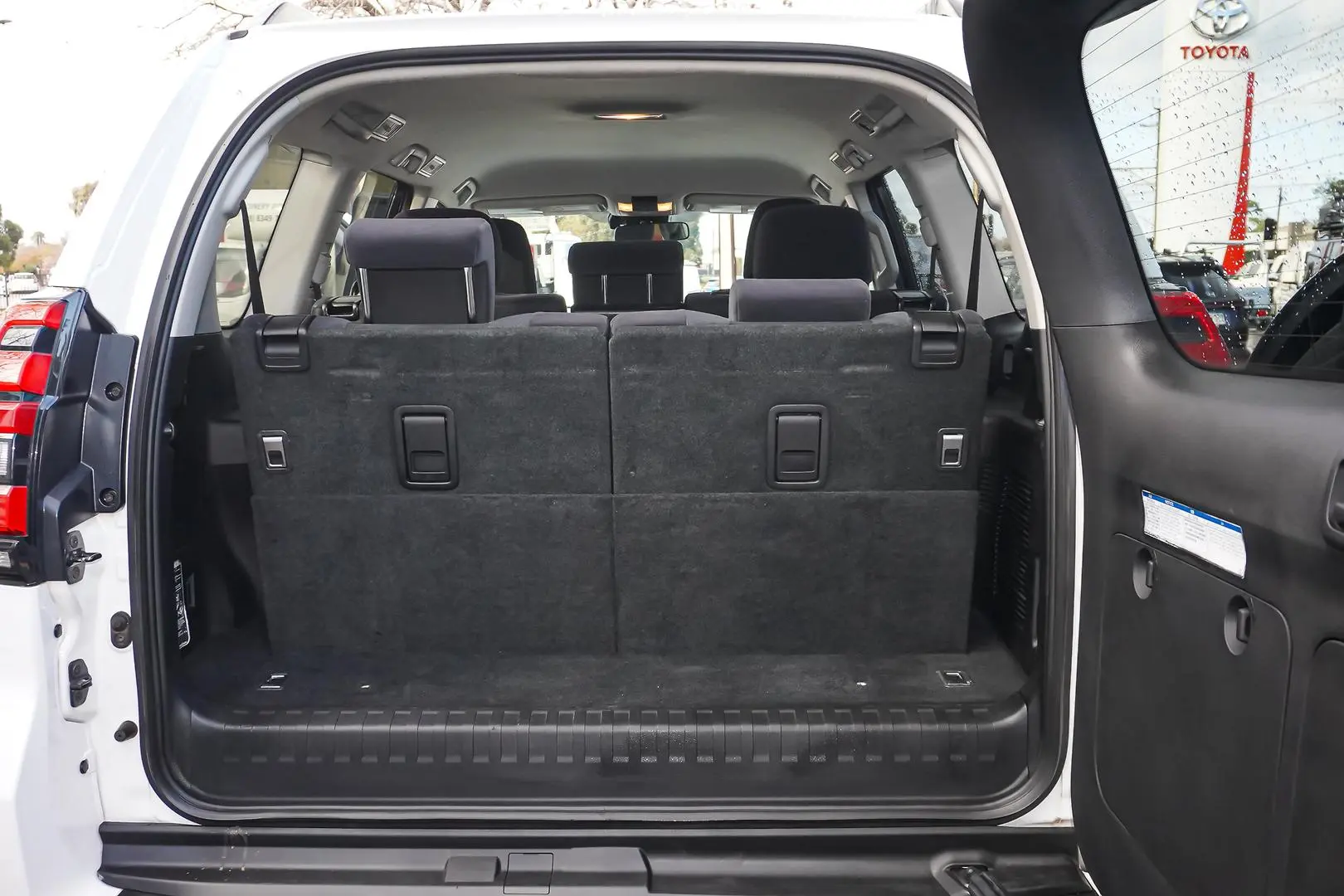 2021 Toyota Landcruiser Prado Gallery Image 9