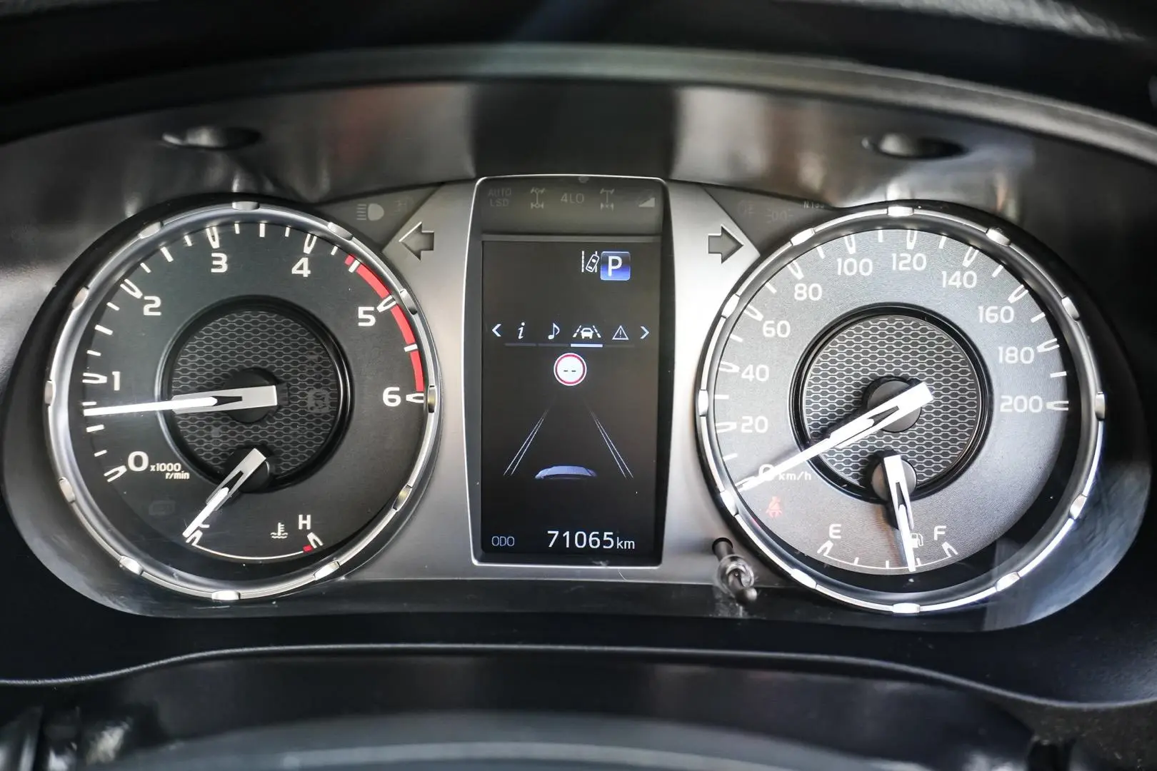 2021 Toyota Hilux Gallery Image 15