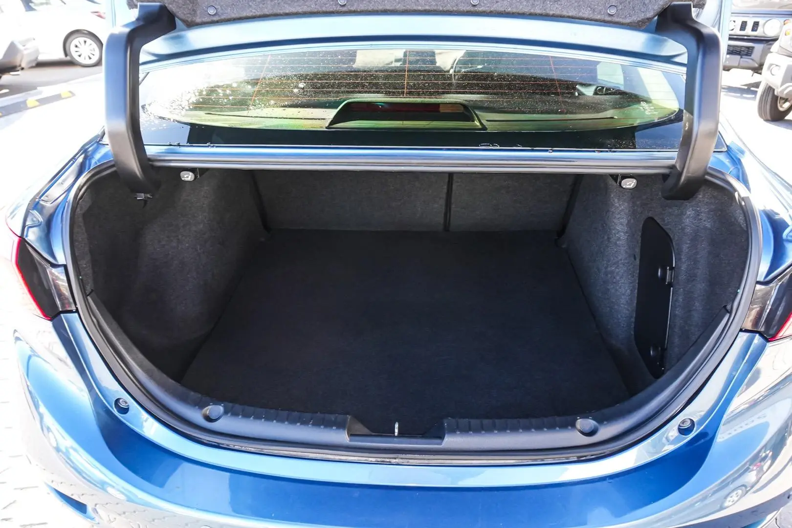 2017 Mazda 3 Gallery Image 11