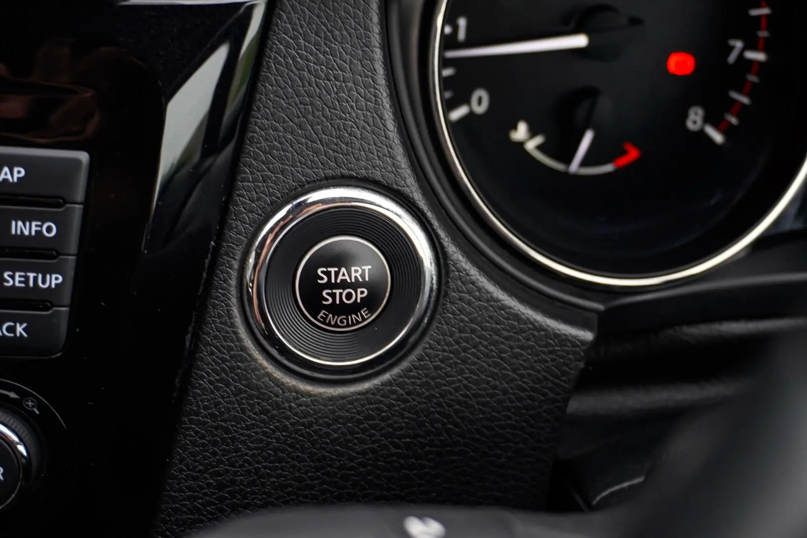 2020 Nissan X-TRAIL Gallery Image 19