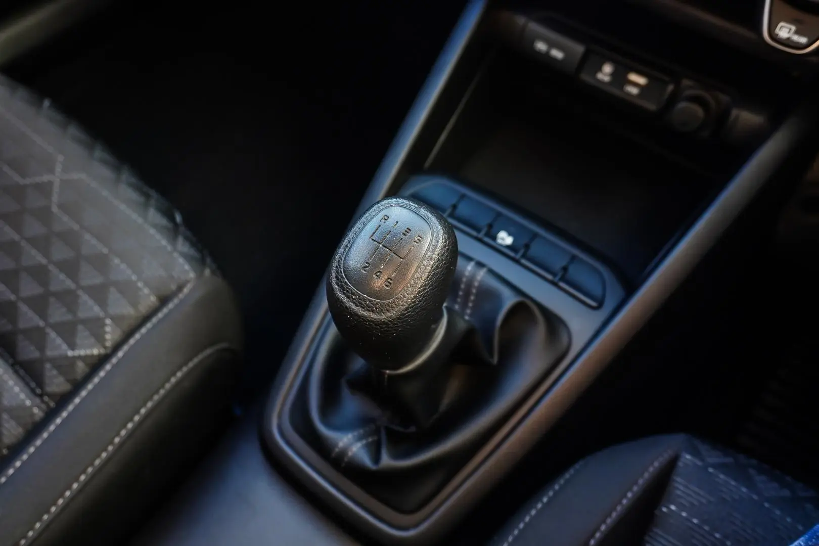 2020 Kia Rio Gallery Image 18