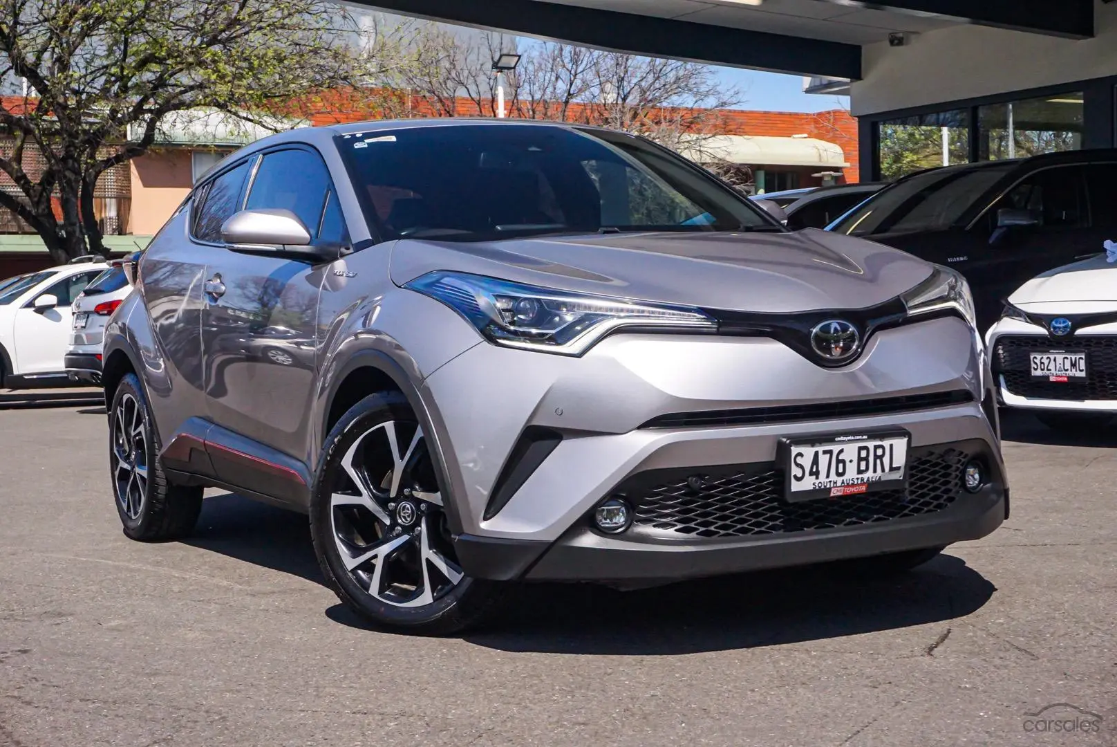 2017 Toyota C-HR Image 1