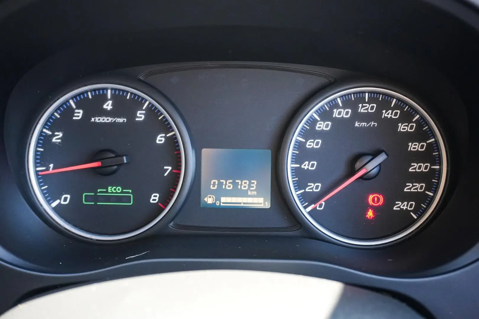 2016 Mitsubishi Outlander Gallery Image 16