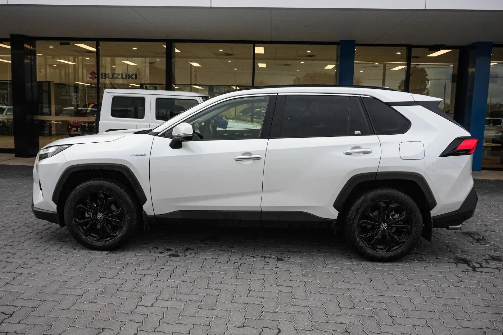 2024 Toyota RAV4 Gallery Image 4