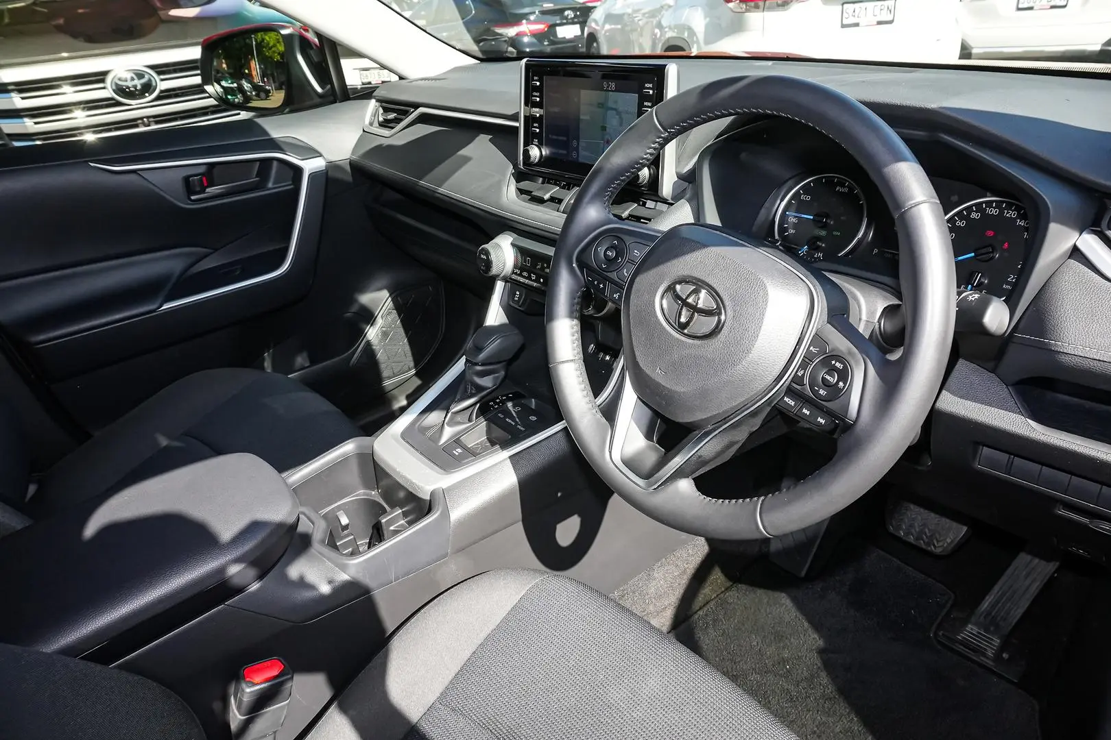 2022 Toyota RAV4 Gallery Image 7