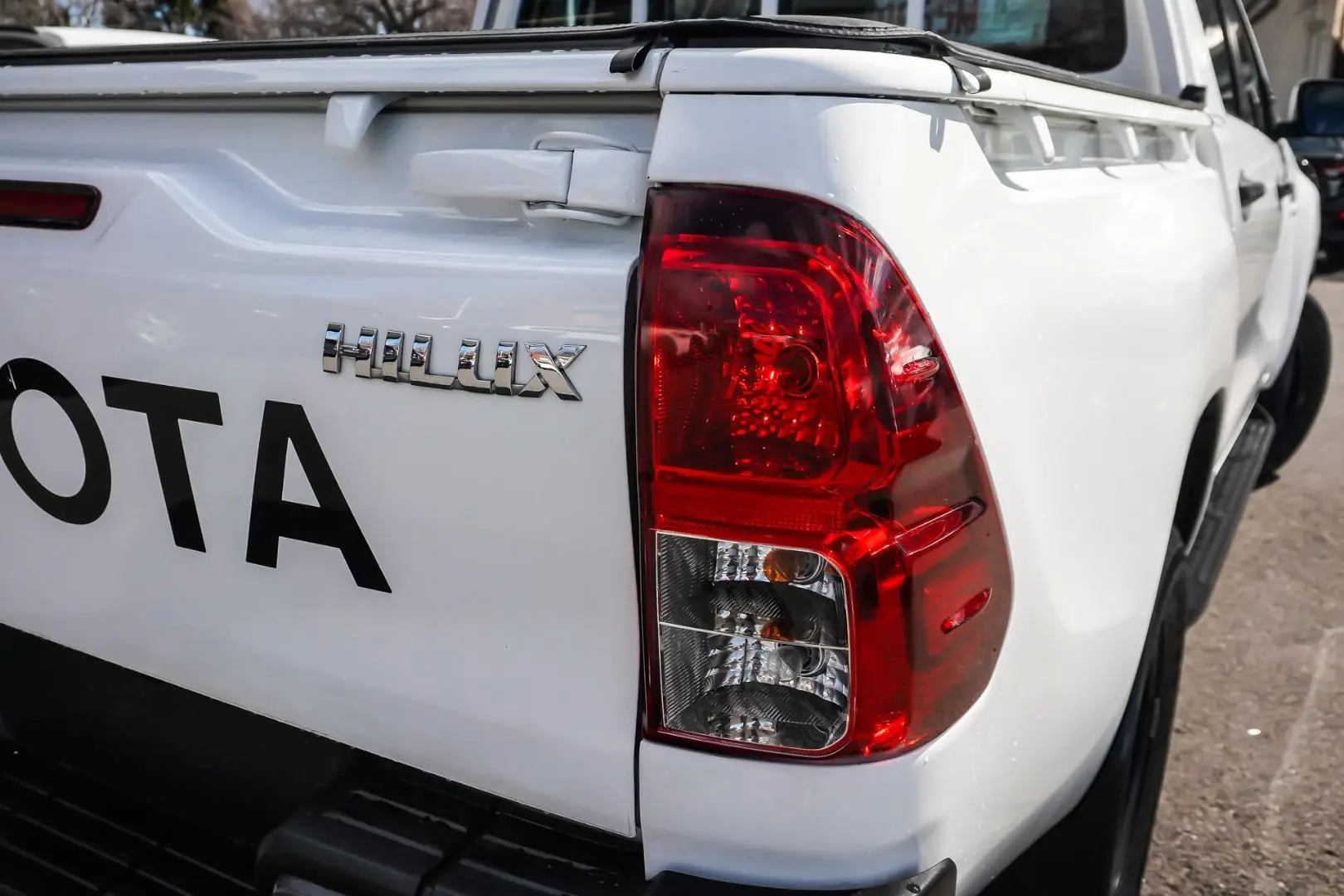 2022 Toyota Hilux Gallery Image 10