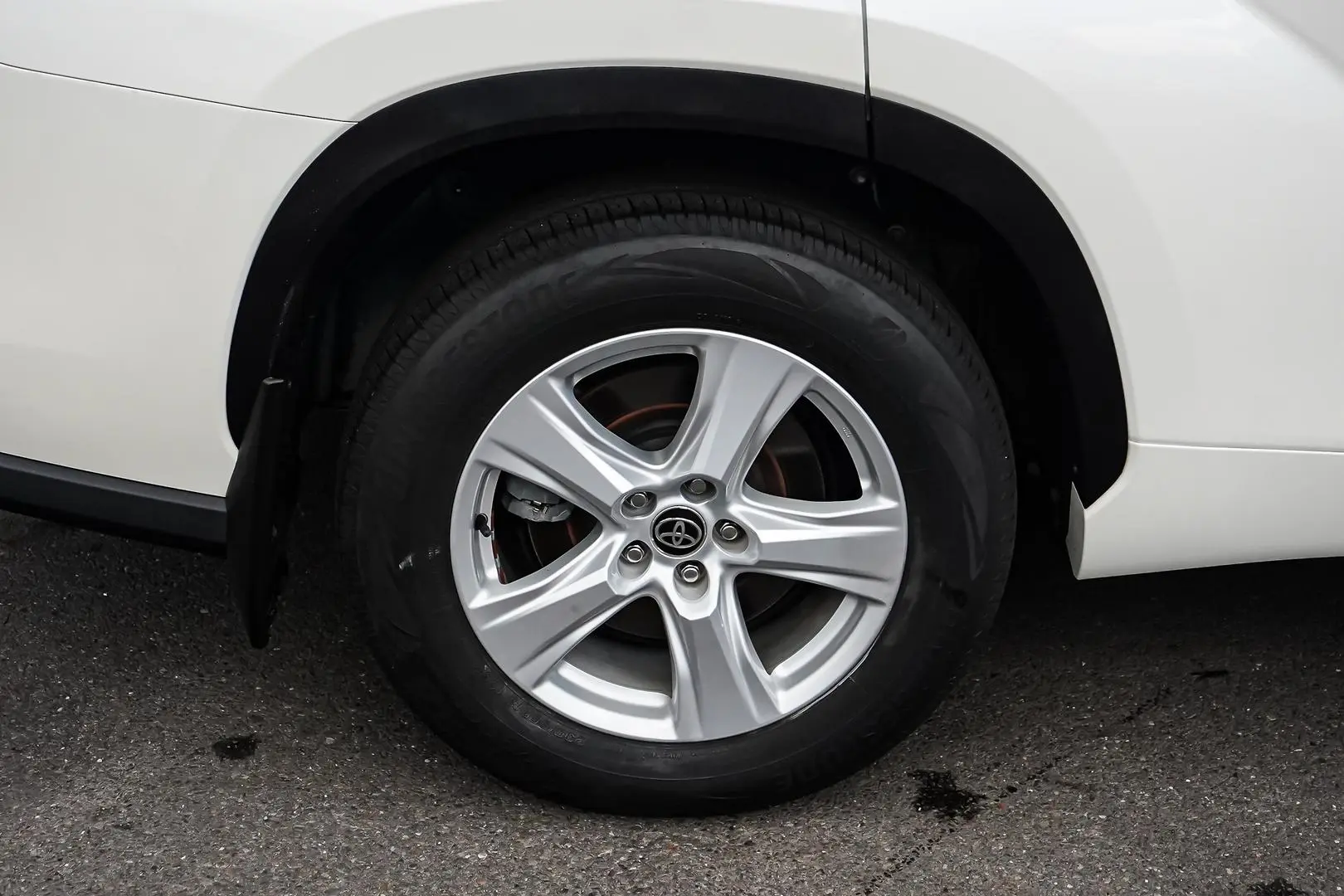 2021 Toyota Kluger Gallery Image 18