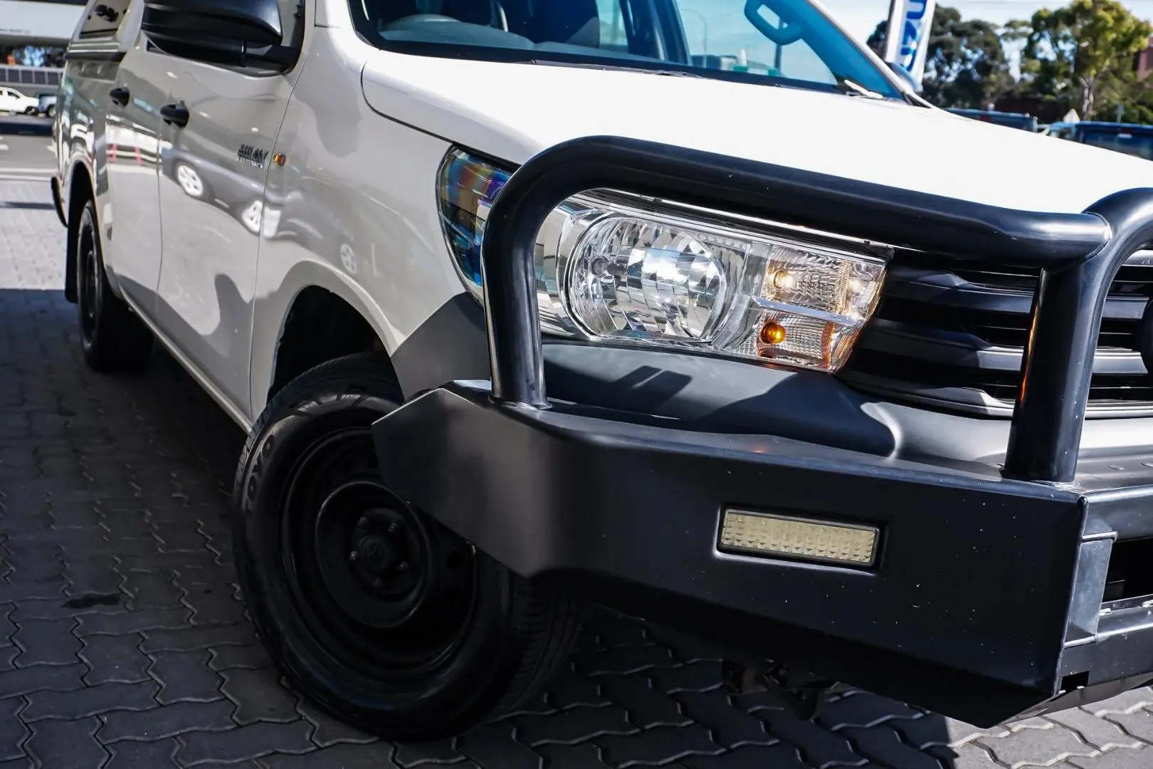 2018 Toyota Hilux Gallery Image 12