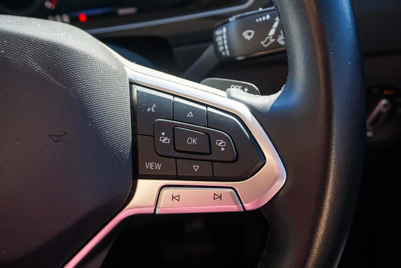 2022 Volkswagen Tiguan Gallery Image 19