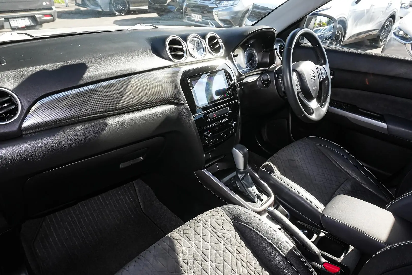 2020 Suzuki Vitara Gallery Image 9