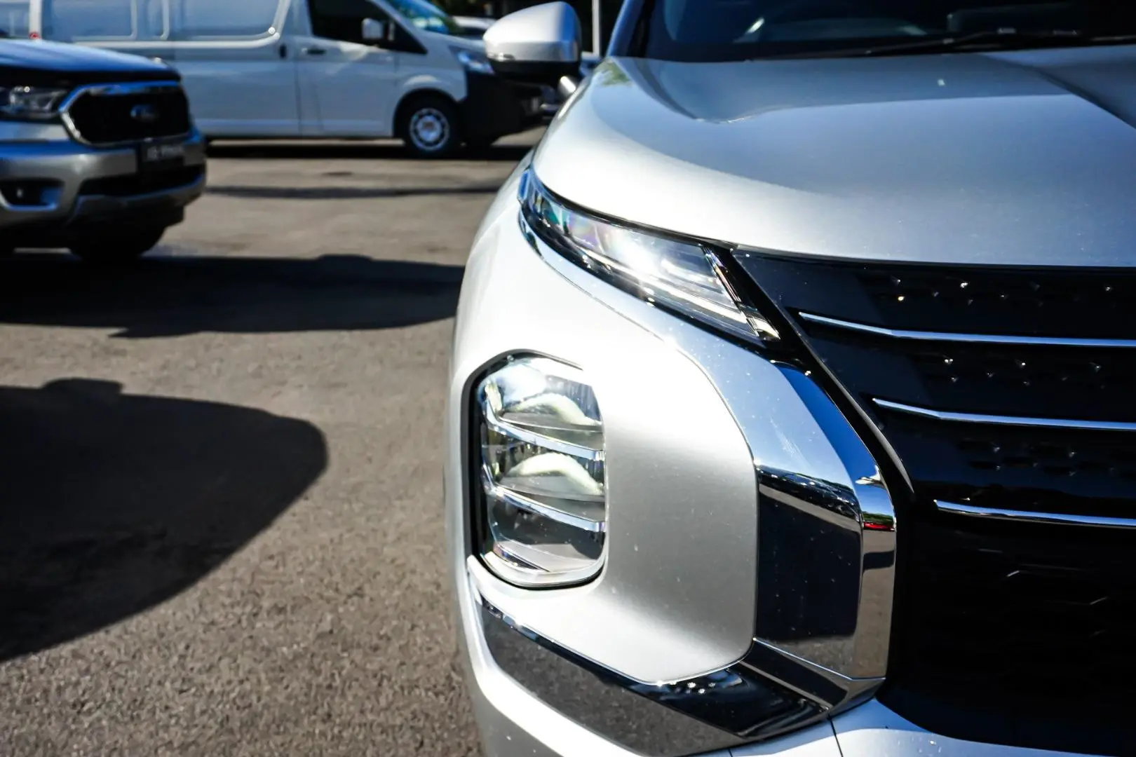 2023 Mitsubishi Outlander Gallery Image 12