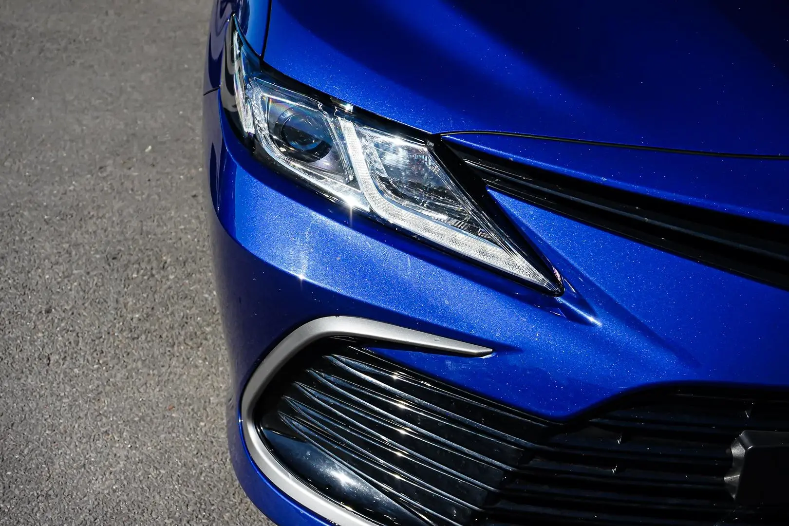 2024 Toyota Camry Gallery Image 11