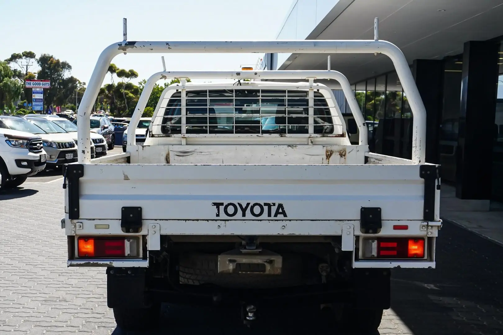2019 Toyota Hilux Gallery Image 5