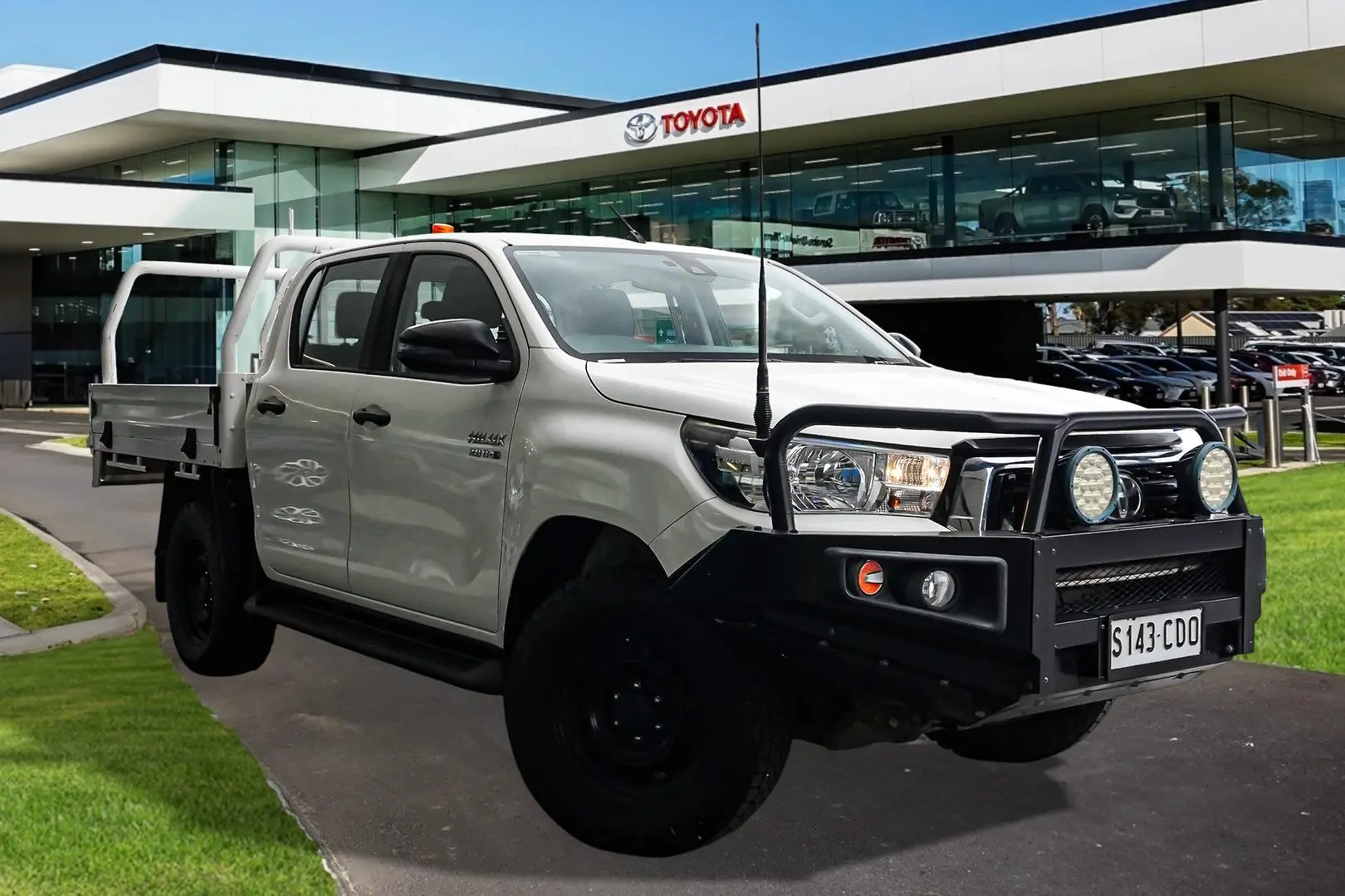 2019 Toyota Hilux Gallery Image 1