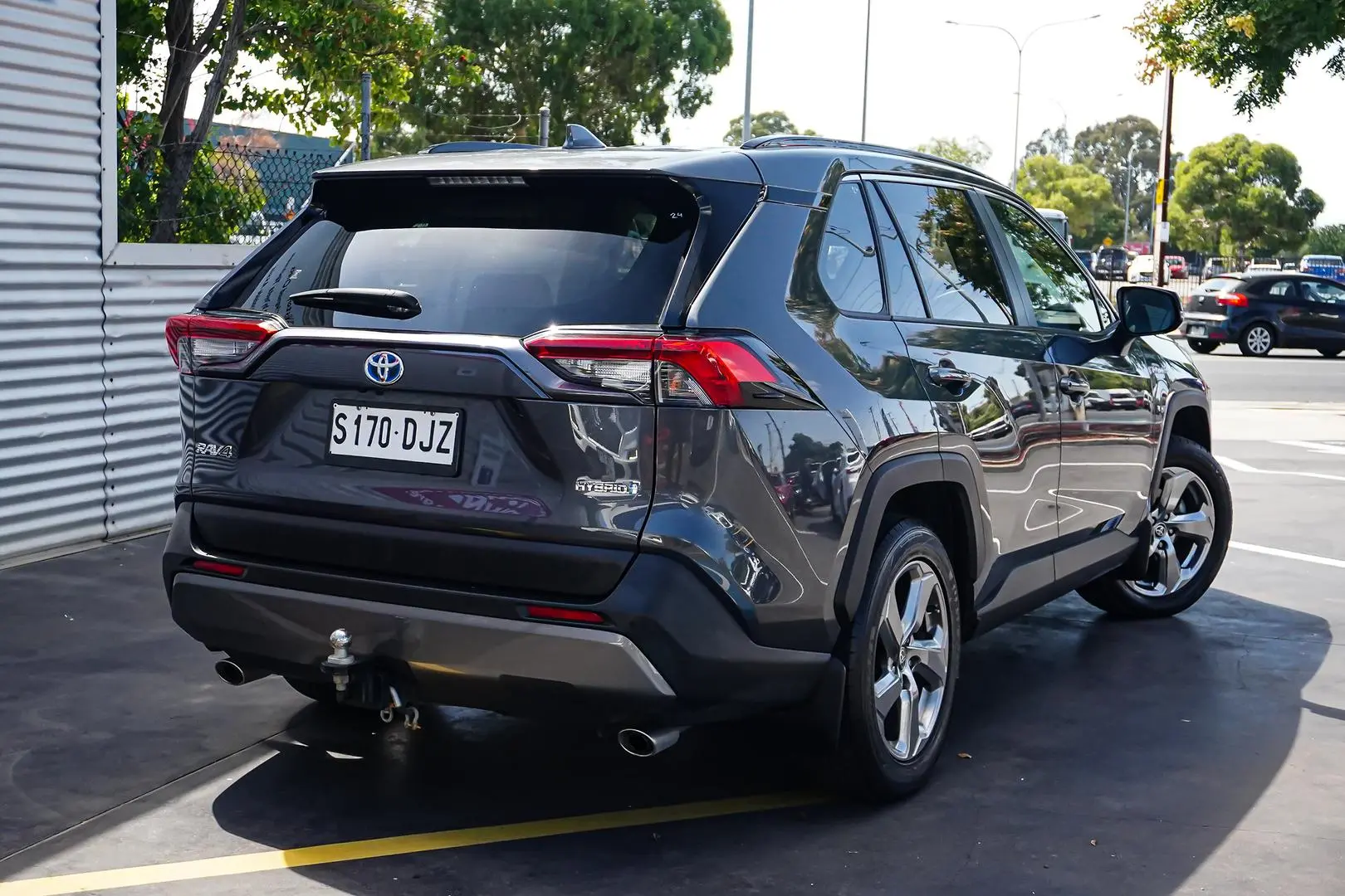 2020 Toyota RAV4 Gallery Image 3
