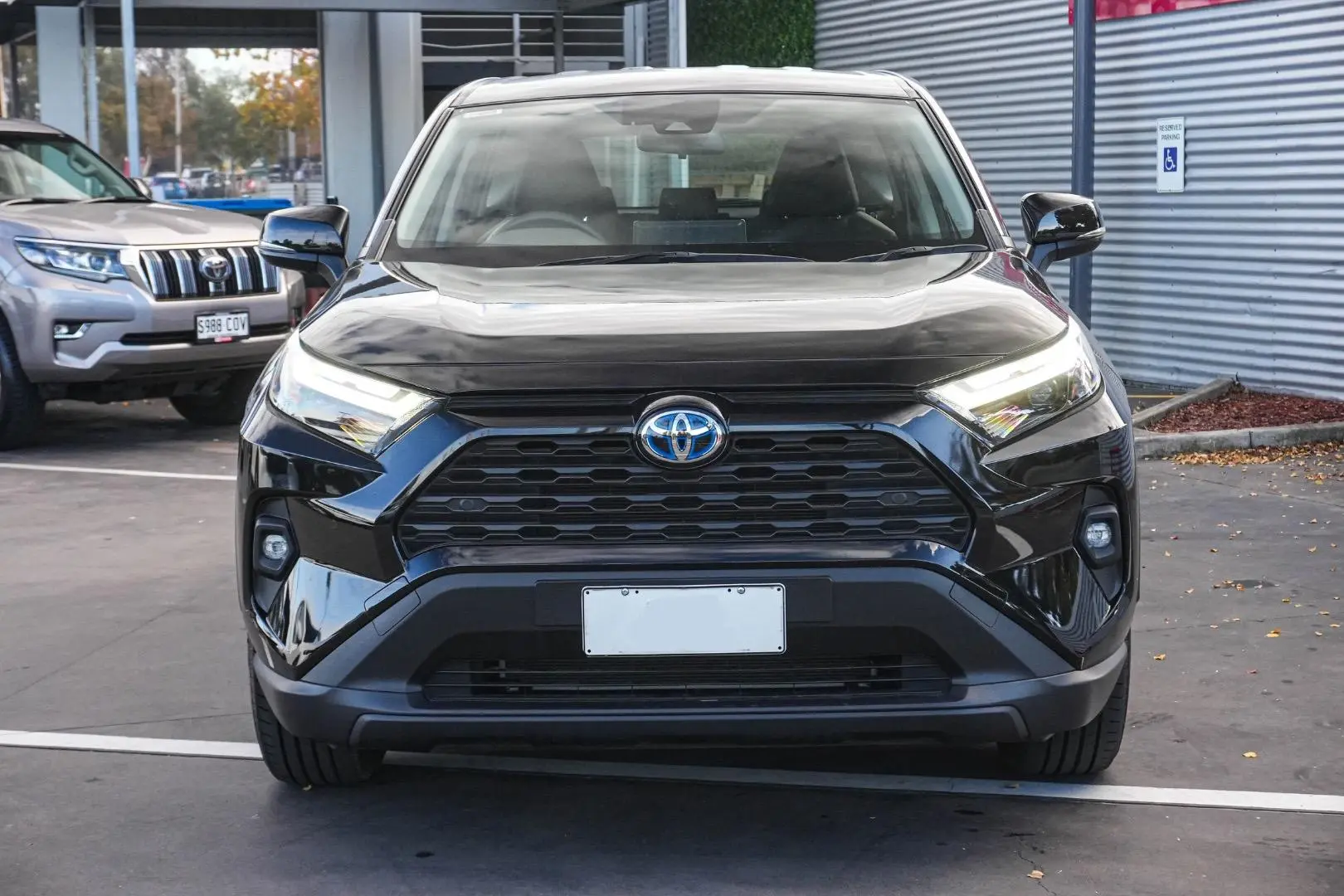 2022 Toyota RAV4 Gallery Image 5