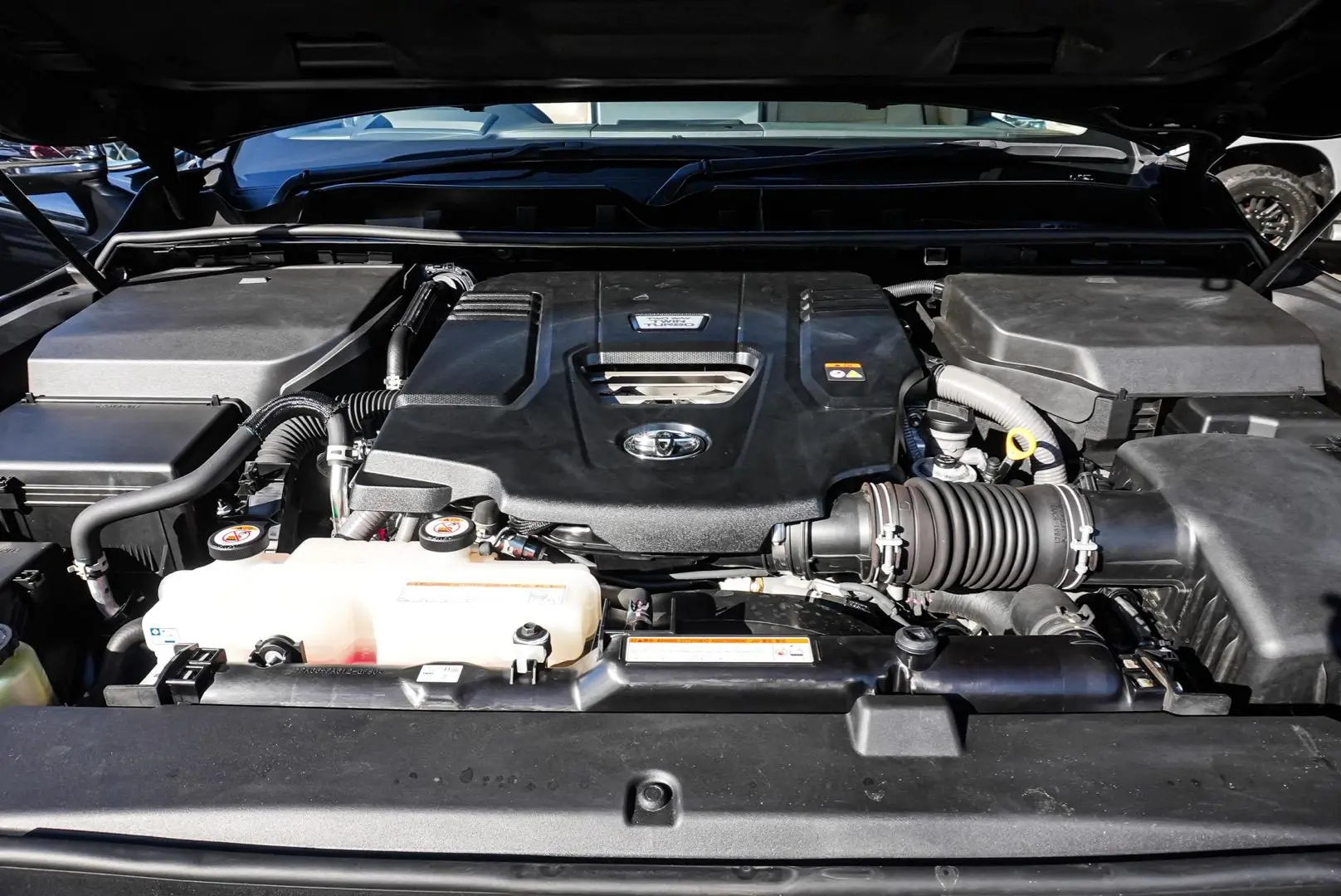 2022 Toyota Landcruiser Gallery Image 24