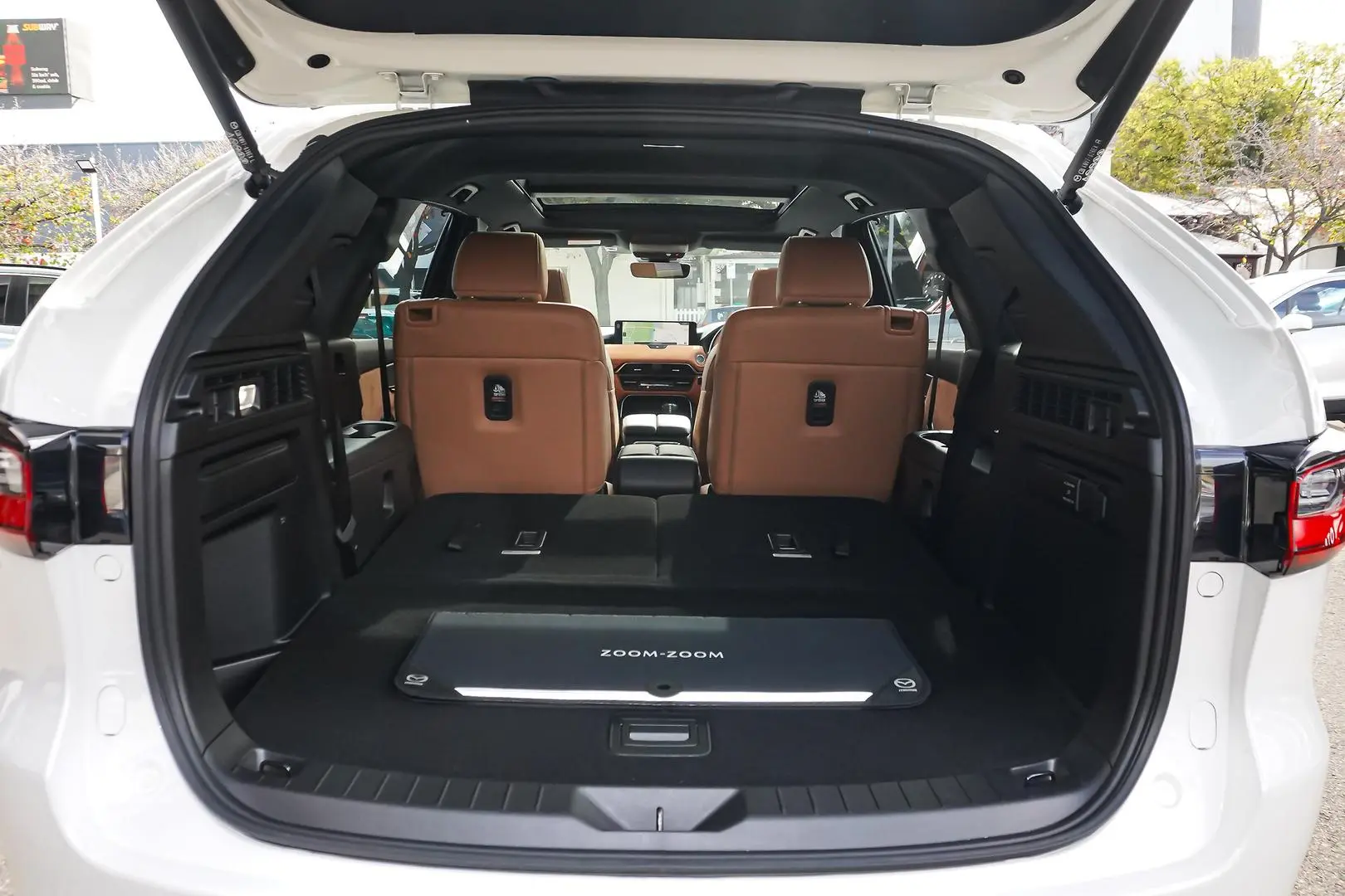 2024 Mazda CX-90 Gallery Image 10
