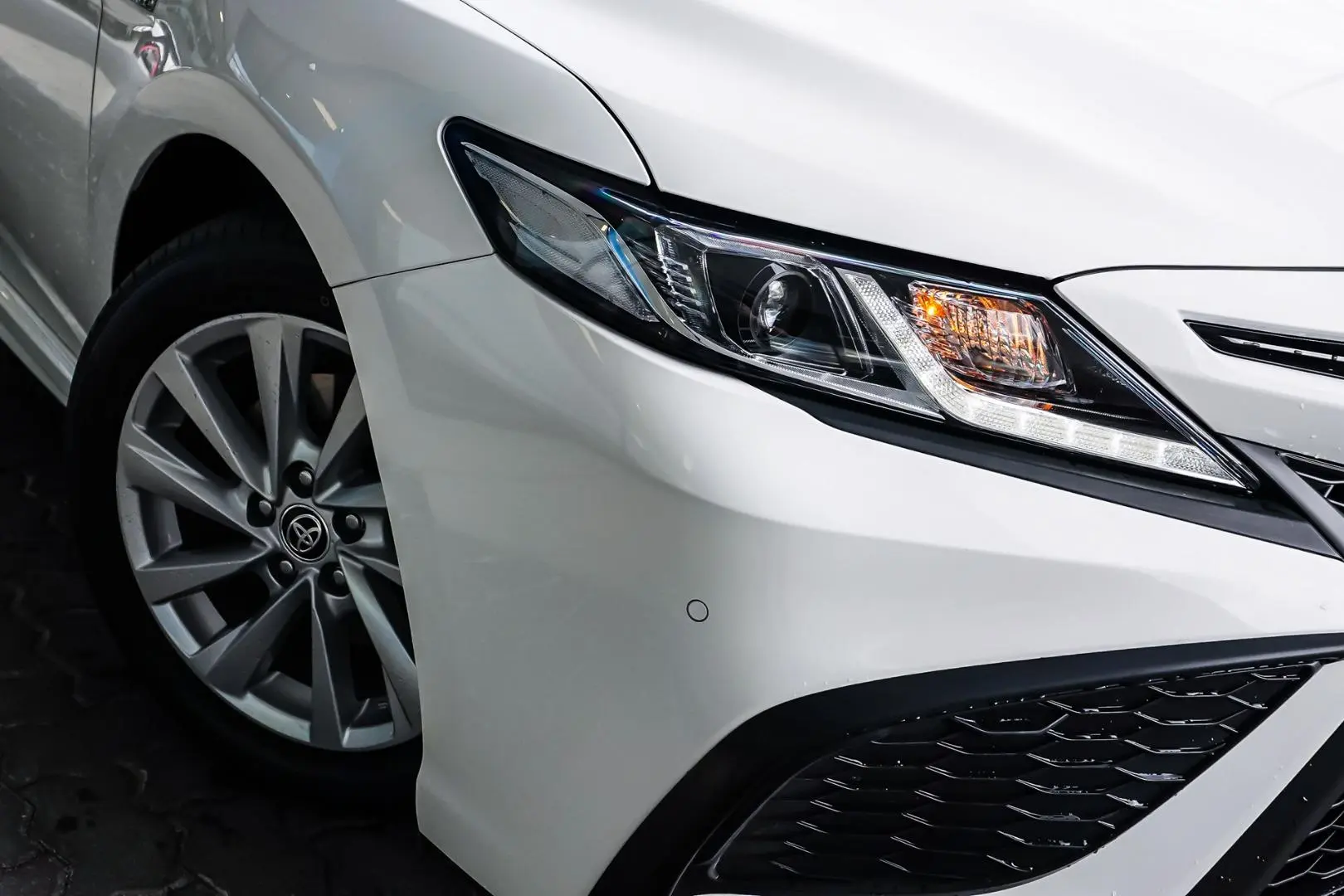 2021 Toyota Camry Gallery Image 11