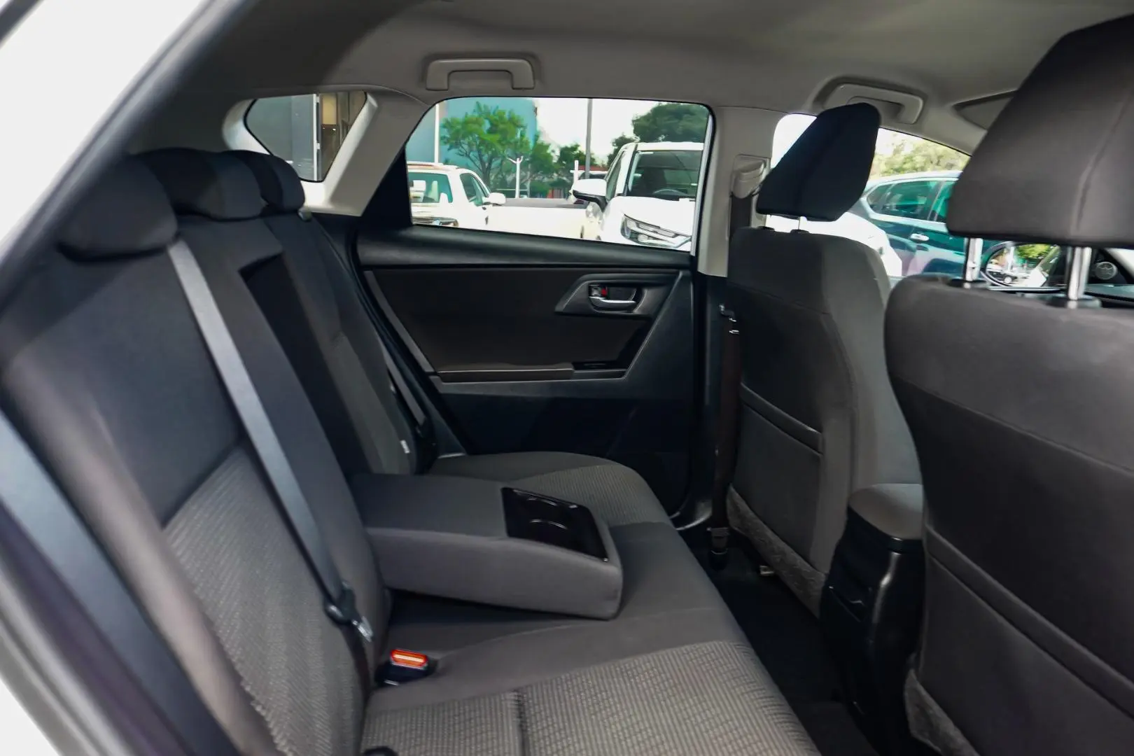 2016 Toyota Corolla Gallery Image 8