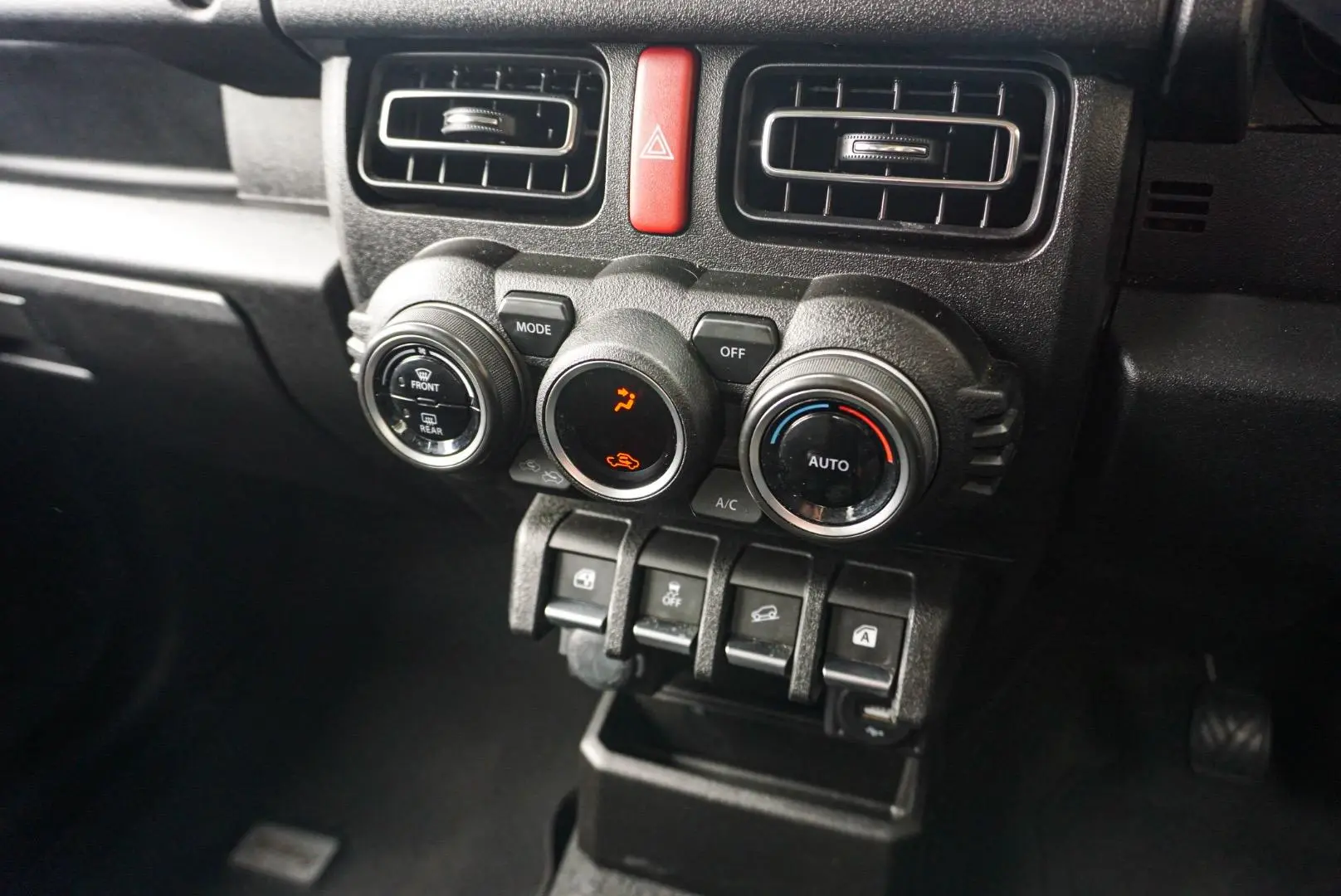 2022 Suzuki Jimny Gallery Image 20
