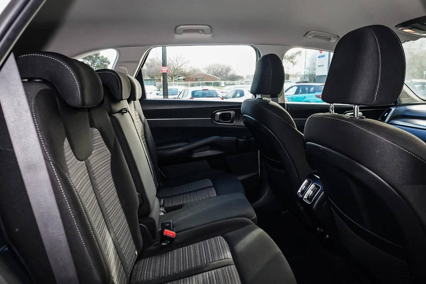 2023 Kia Sorento Gallery Image 8
