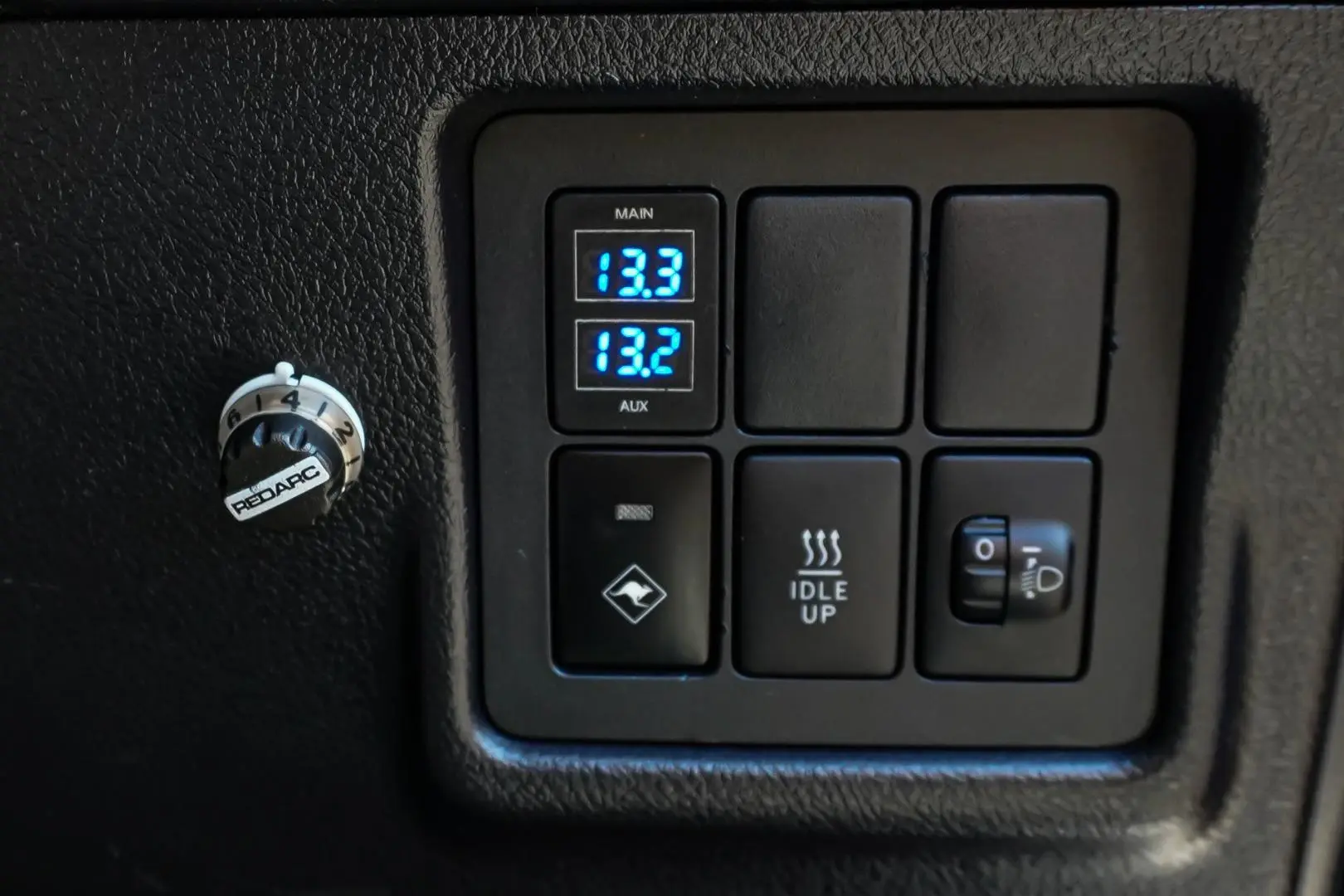 2013 Toyota Landcruiser Prado Gallery Image 25