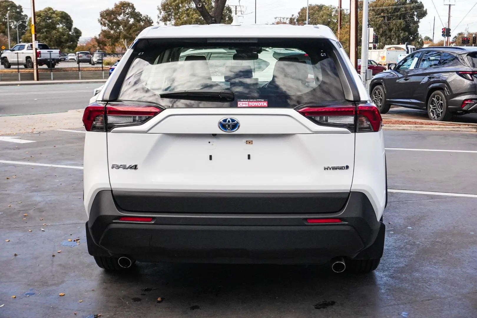 2024 Toyota RAV4 Gallery Image 6