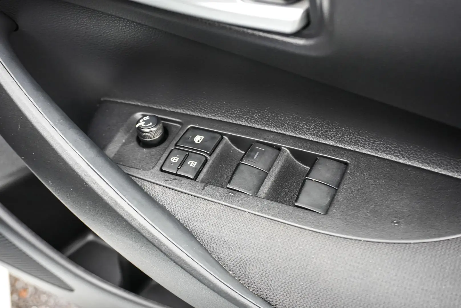 2021 Toyota Corolla Gallery Image 19