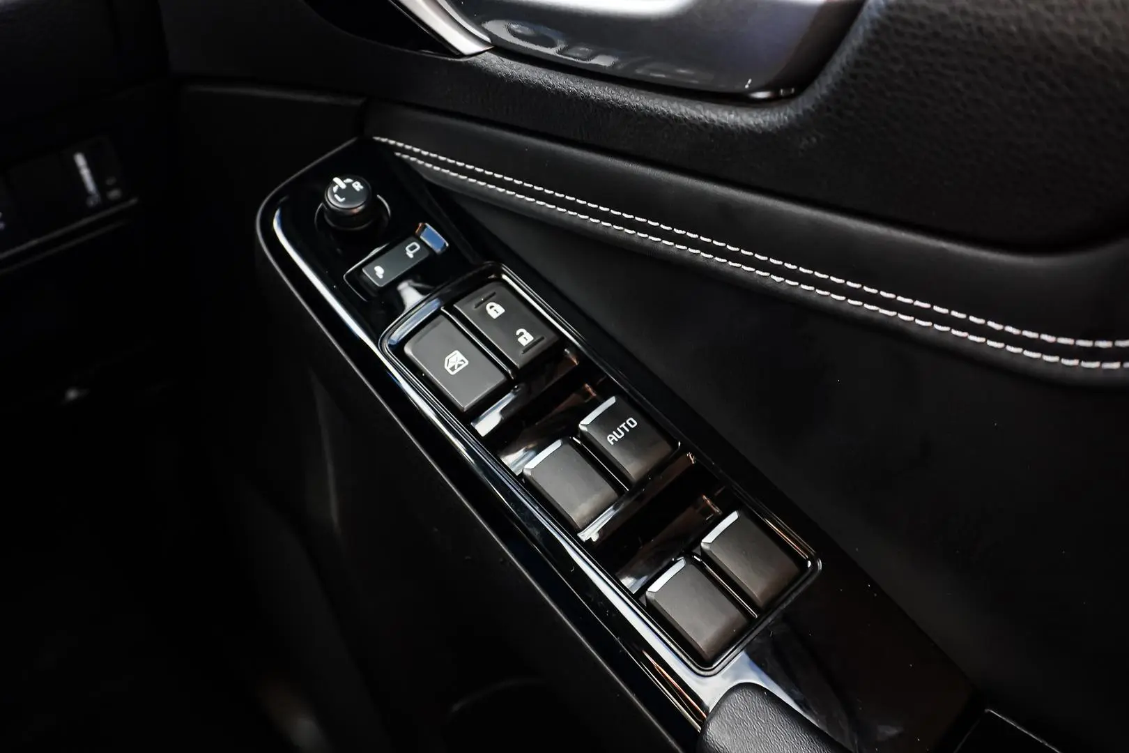 2021 Isuzu D-MAX Gallery Image 22