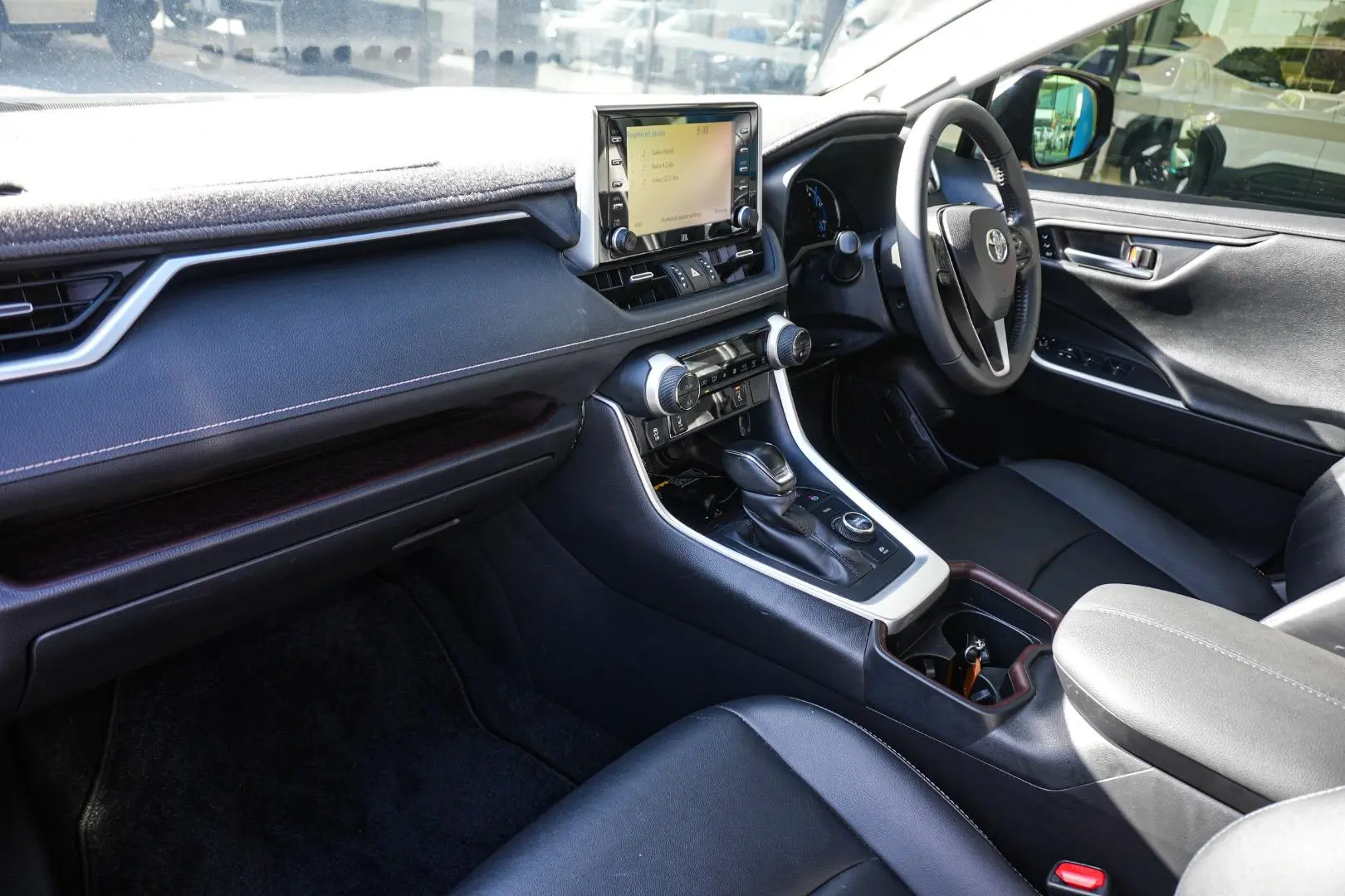2021 Toyota RAV4 Gallery Image 10