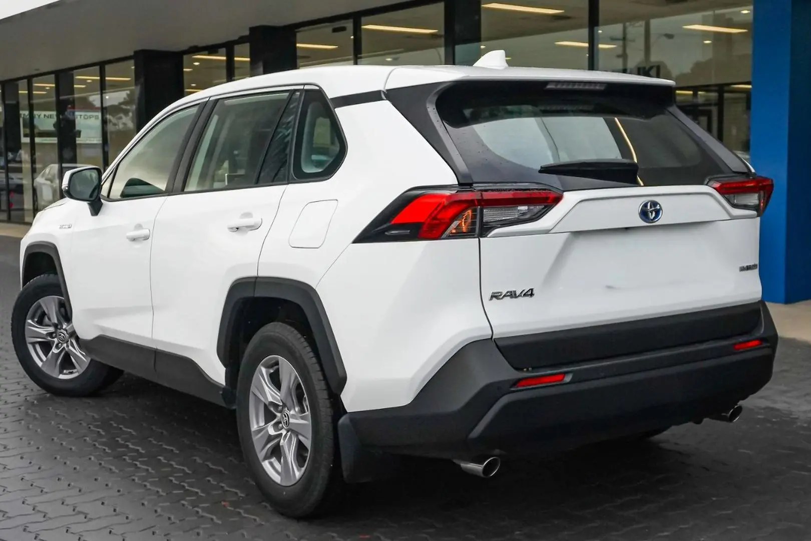 2024 Toyota RAV4 Gallery Image 3