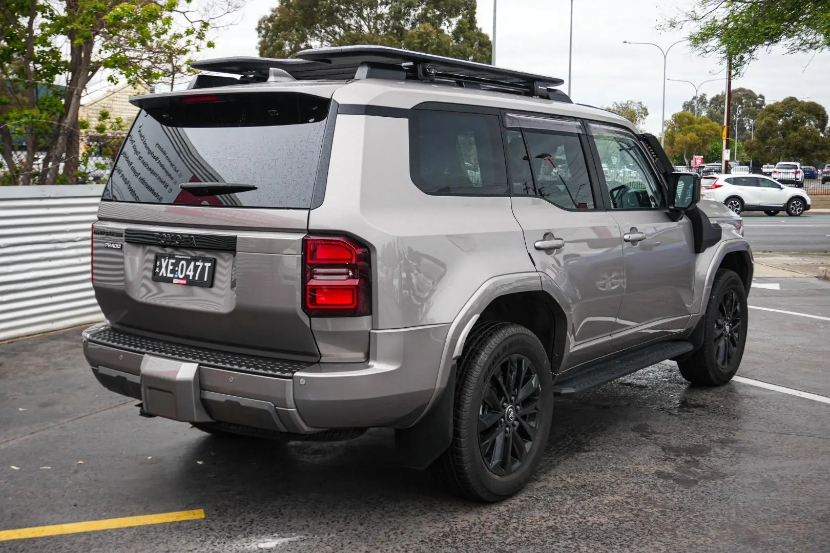 2024 Toyota Landcruiser Prado Gallery Image 3