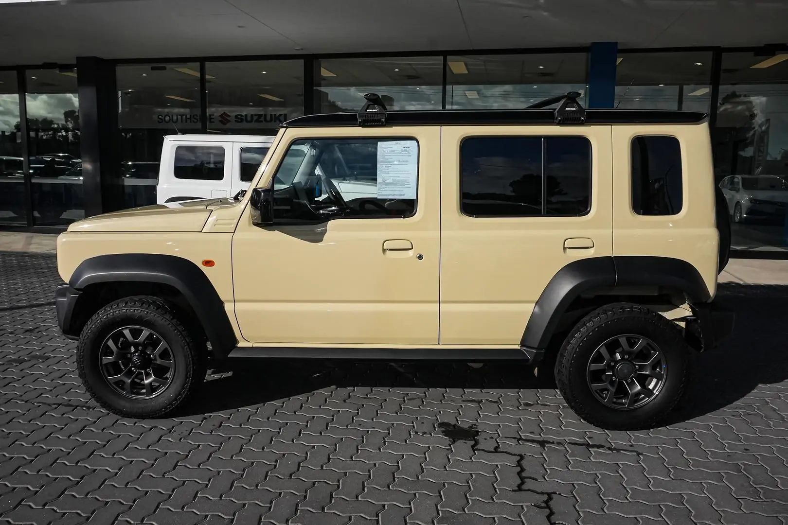 2024 Suzuki Jimny Gallery Image 4